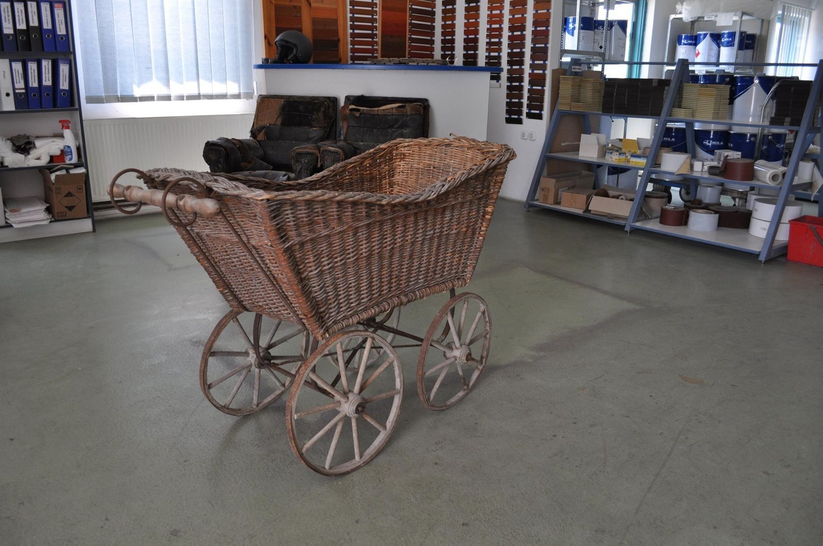 Wicker & Wood Pram, 1930s photo Home Decor