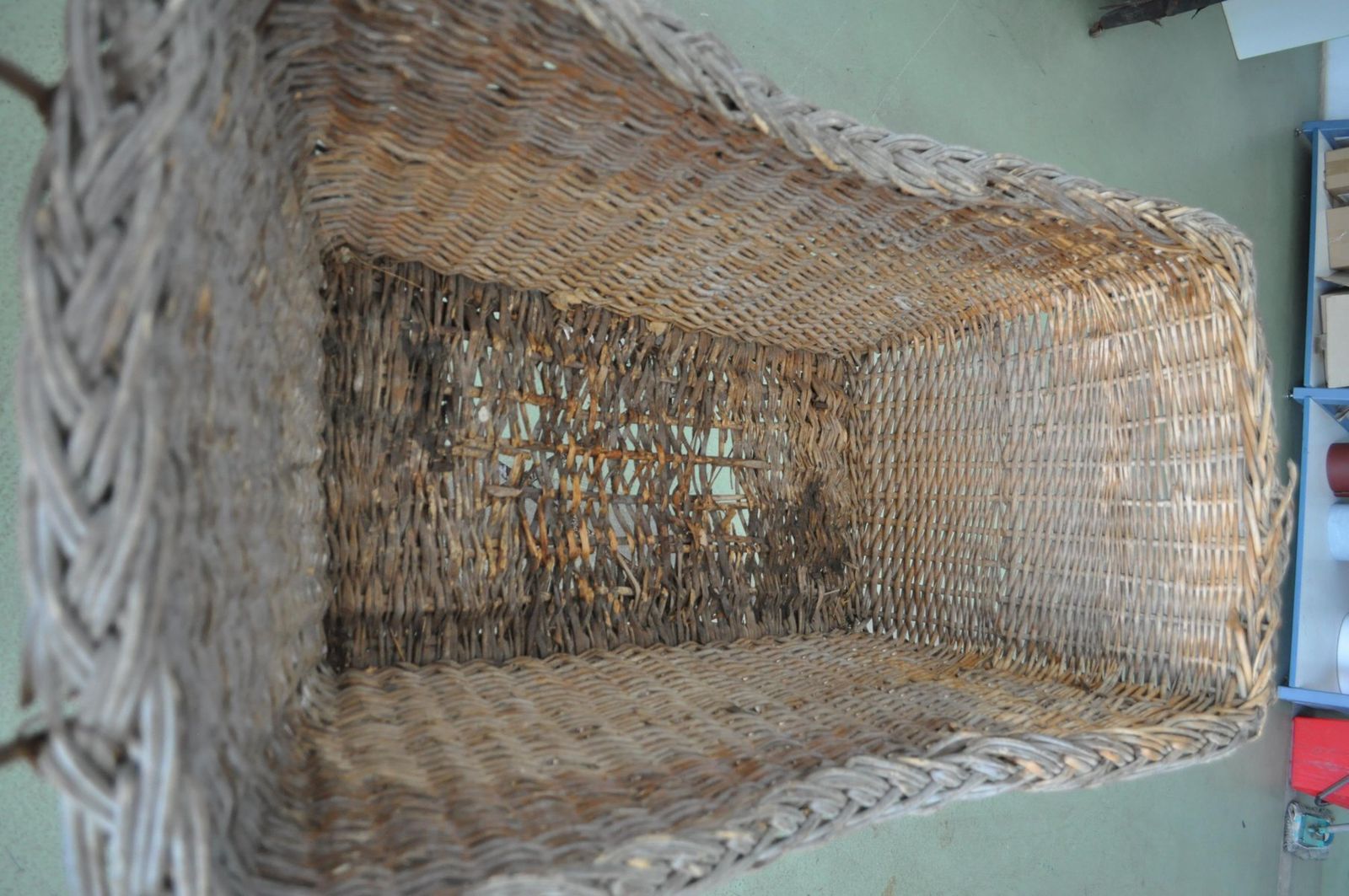 Wicker & Wood Pram, 1930s photo vinterior