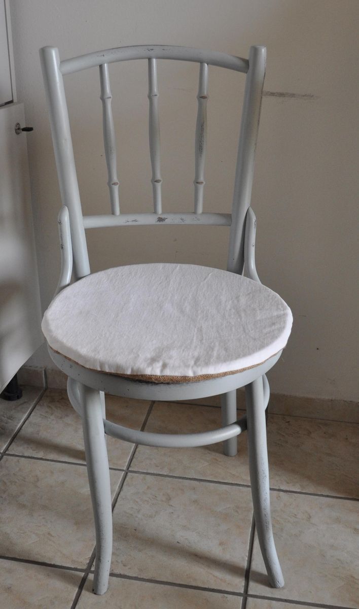 Set Of Grey Bistro Chairs From Lichtig, 1900s photo vintage