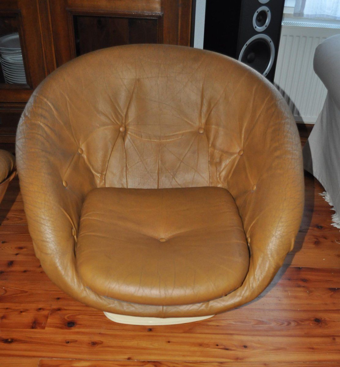 photo furniture French Plastic Club Chairs By Rafael Raffel, 1970s, Set Of 2