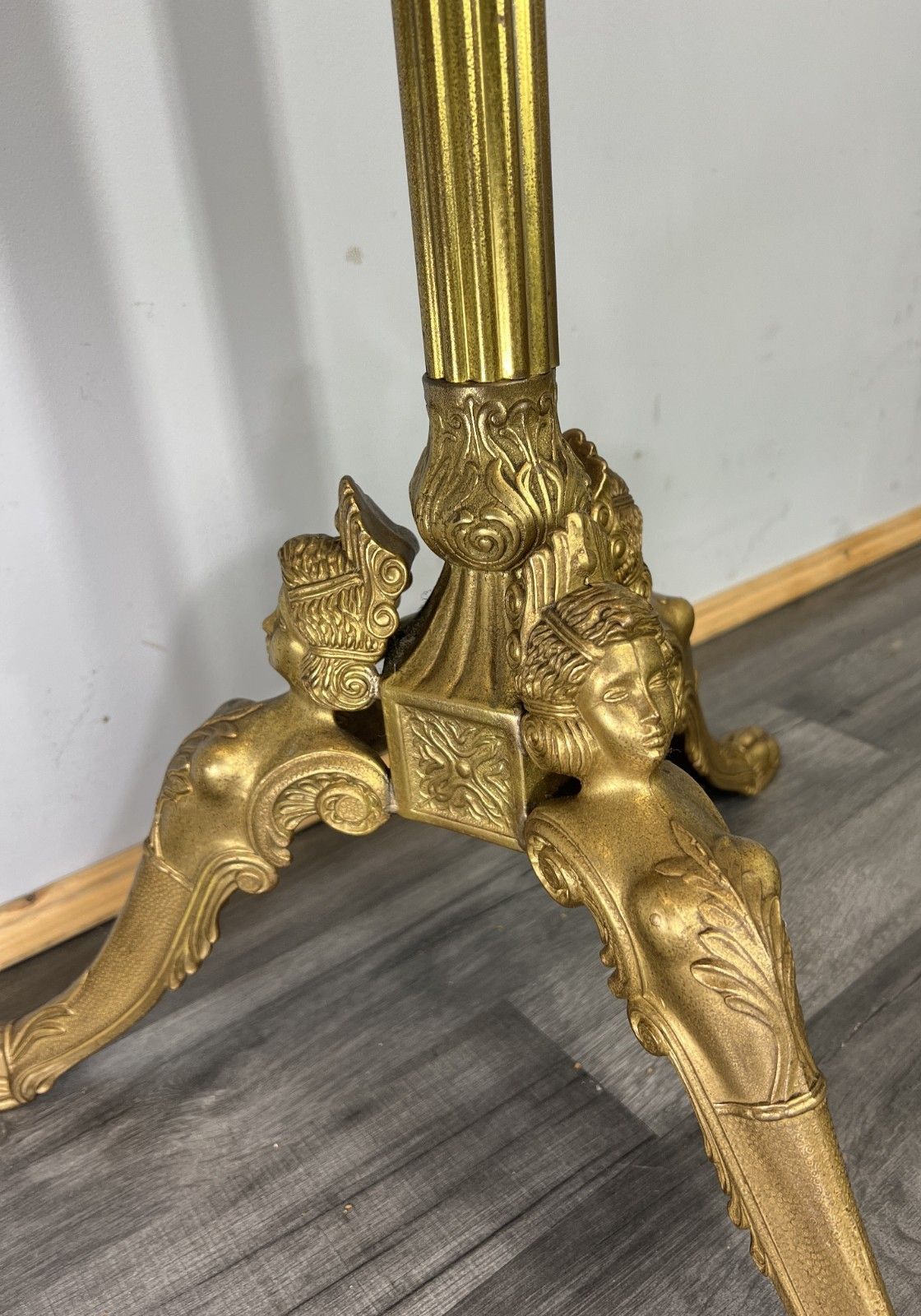 photo vintage Coat Stand Vintage French Style Brass Floor Coat Rack Lot 4742
