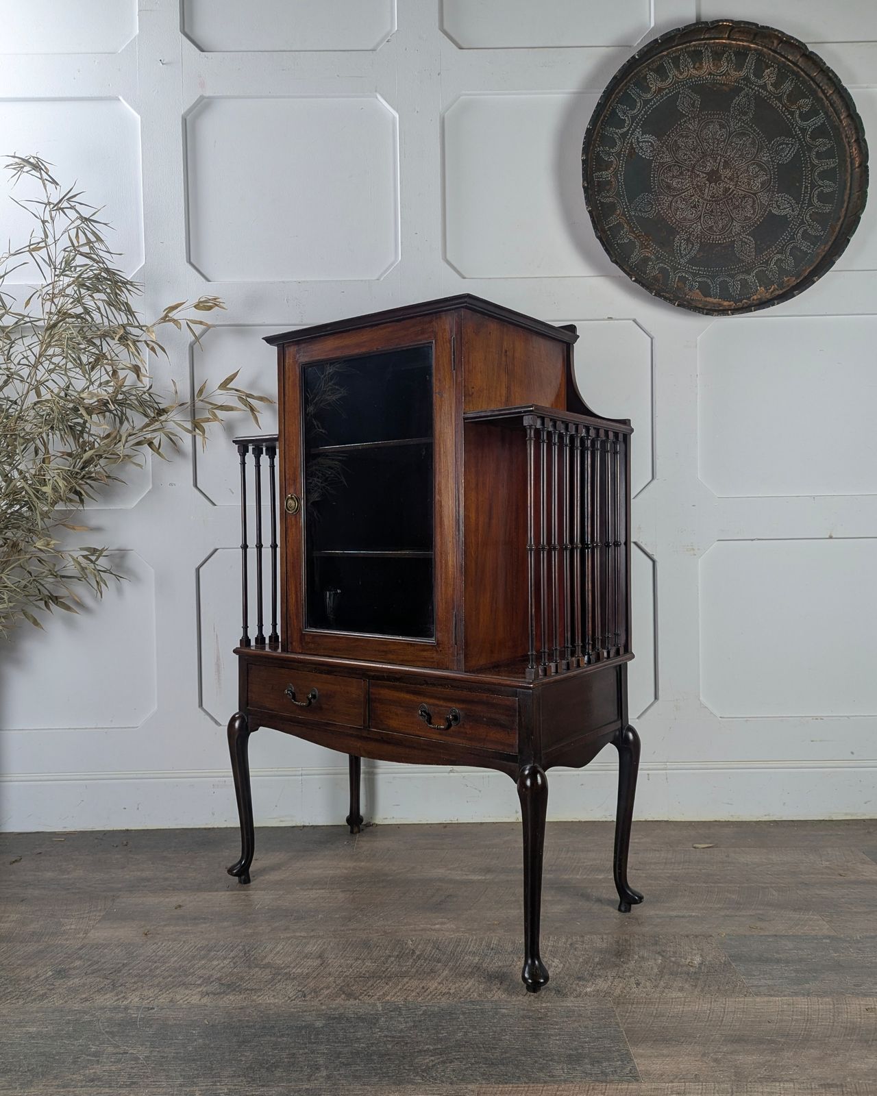 Early 20th Century Mahogany Music Or Display Cabinet