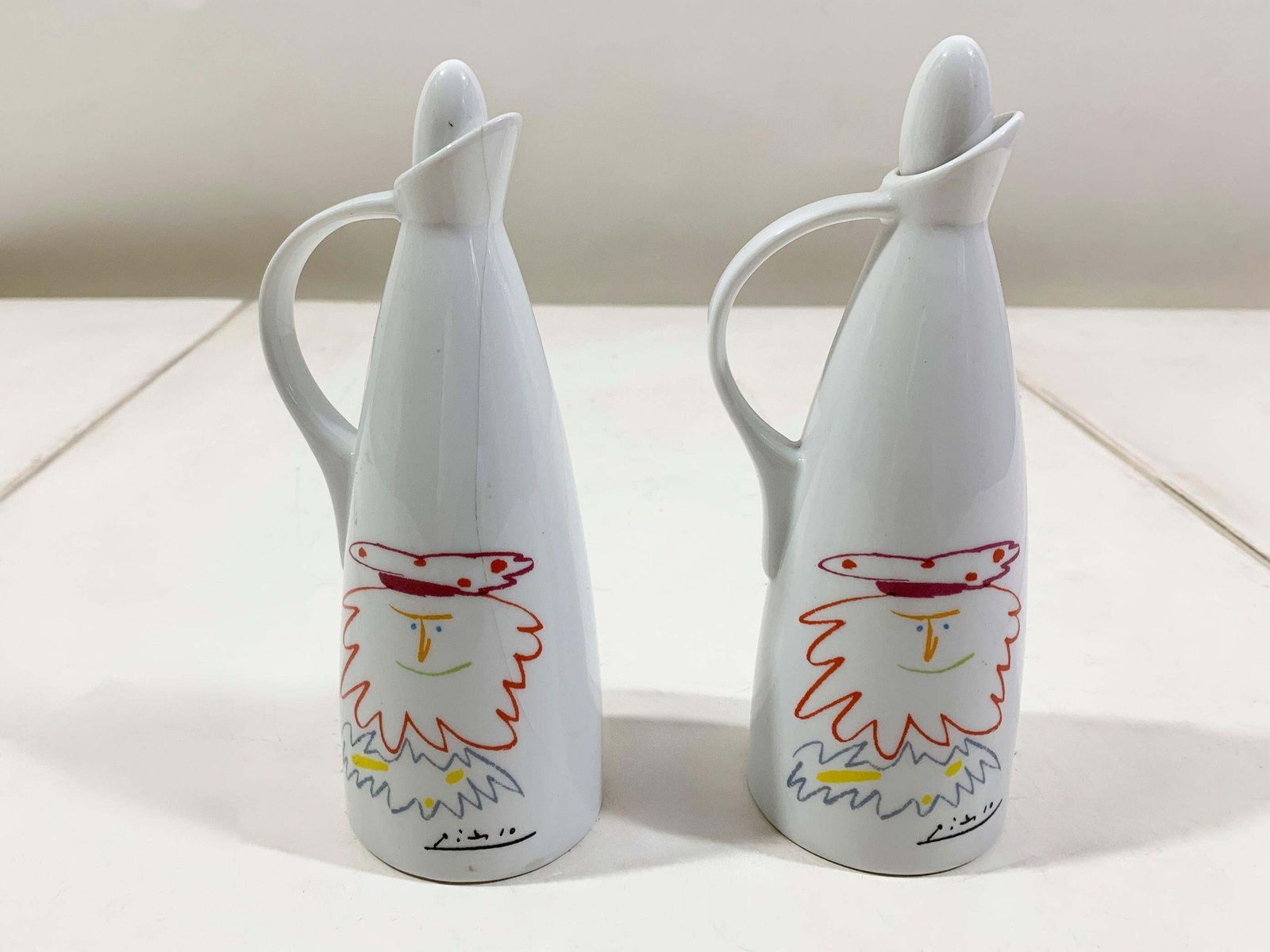 Pair Of Picasso "Le Roi Badadakharida" Licensed Tognana, Oil/Vinegar Cruets photo furniture