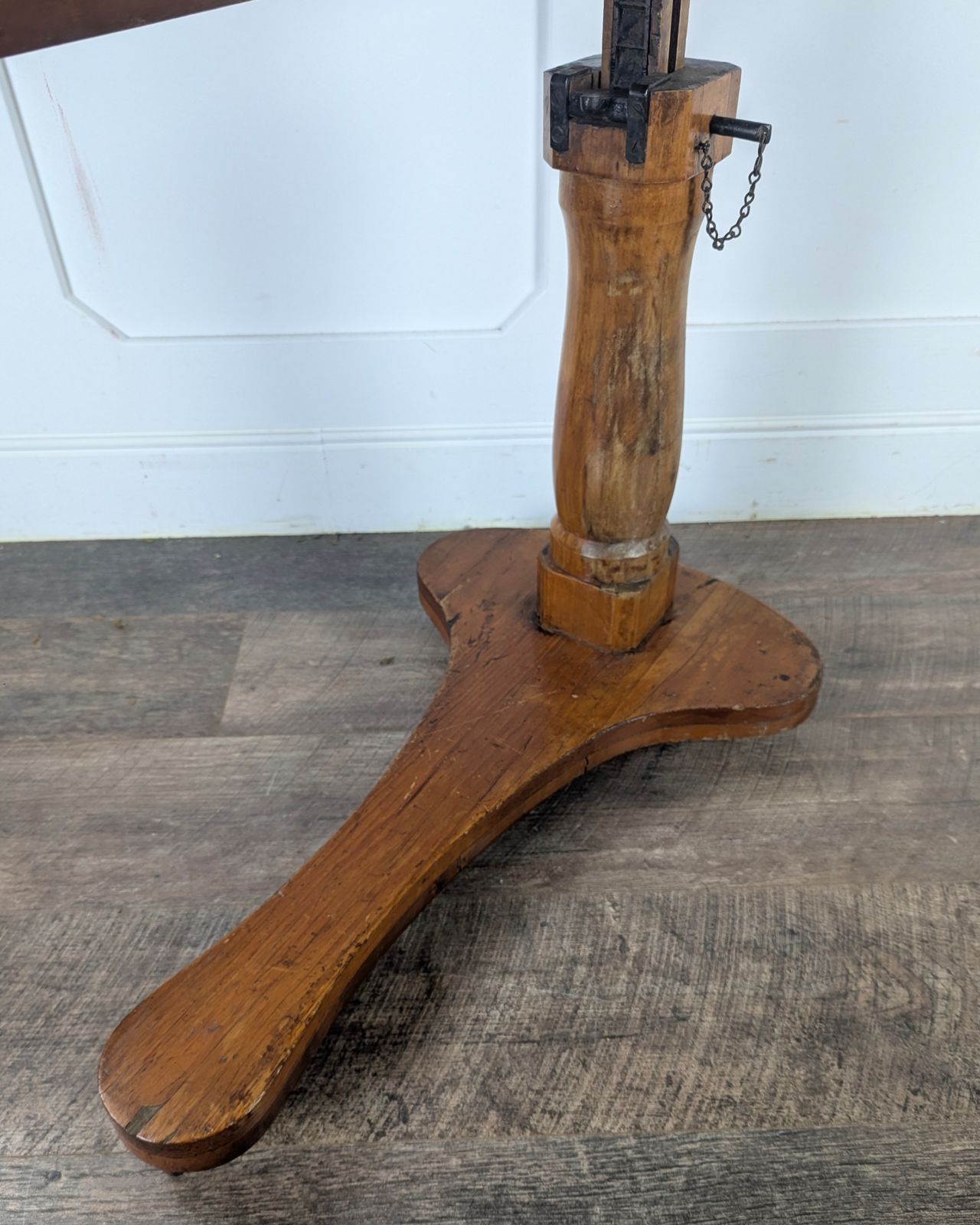 270.0 Early 20th Century Adjustable Pine Reading Table / Lectern photo