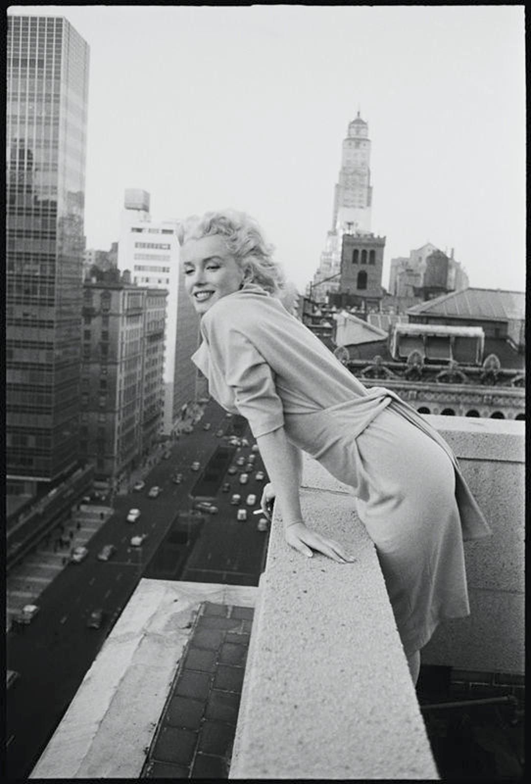 Marilyn On The Roof   Marilyn Monroe Ambassador Hotel New York City Skyline