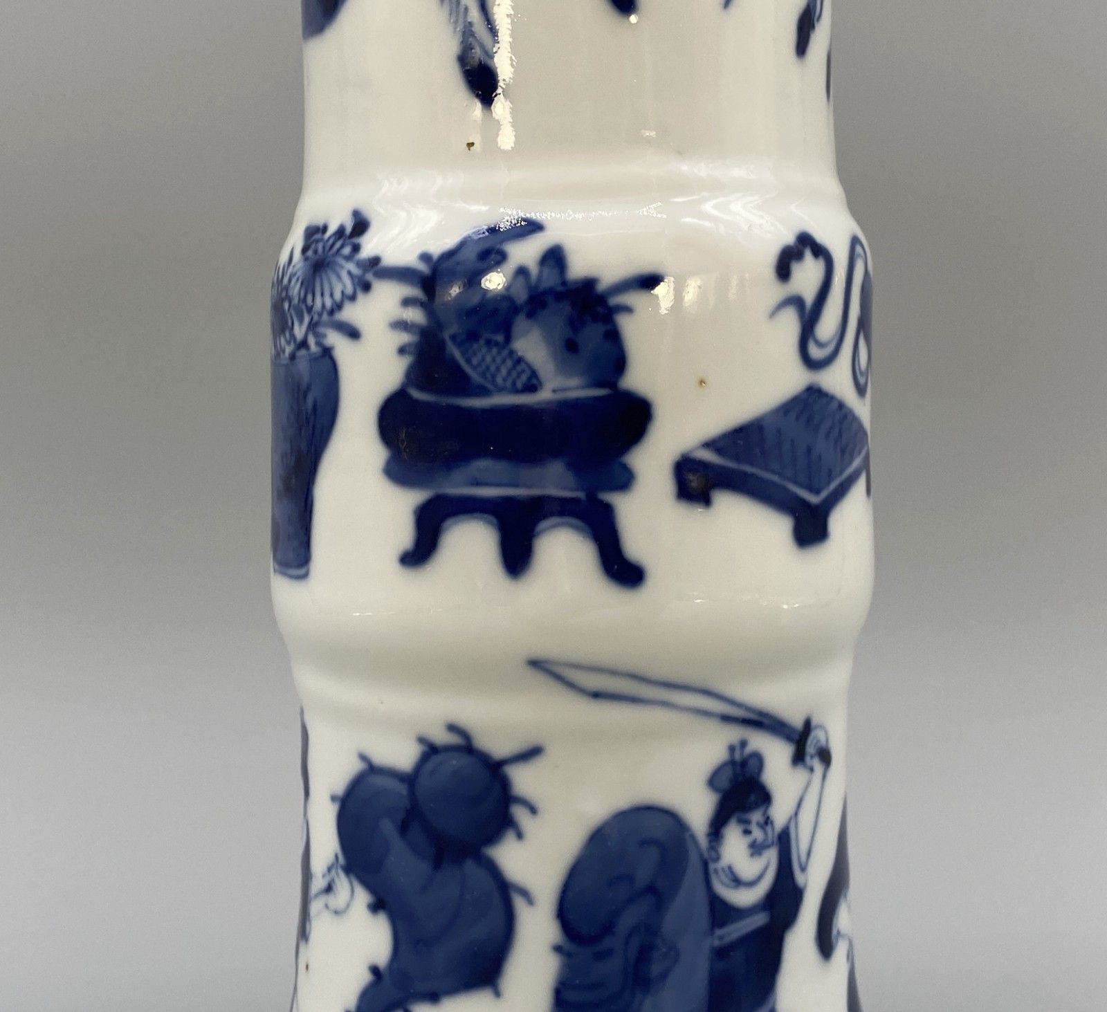 photo furniture Early 19thc Chinese Gu Shaped Kangxi Style Blue And White Porcelain Beaker Vase