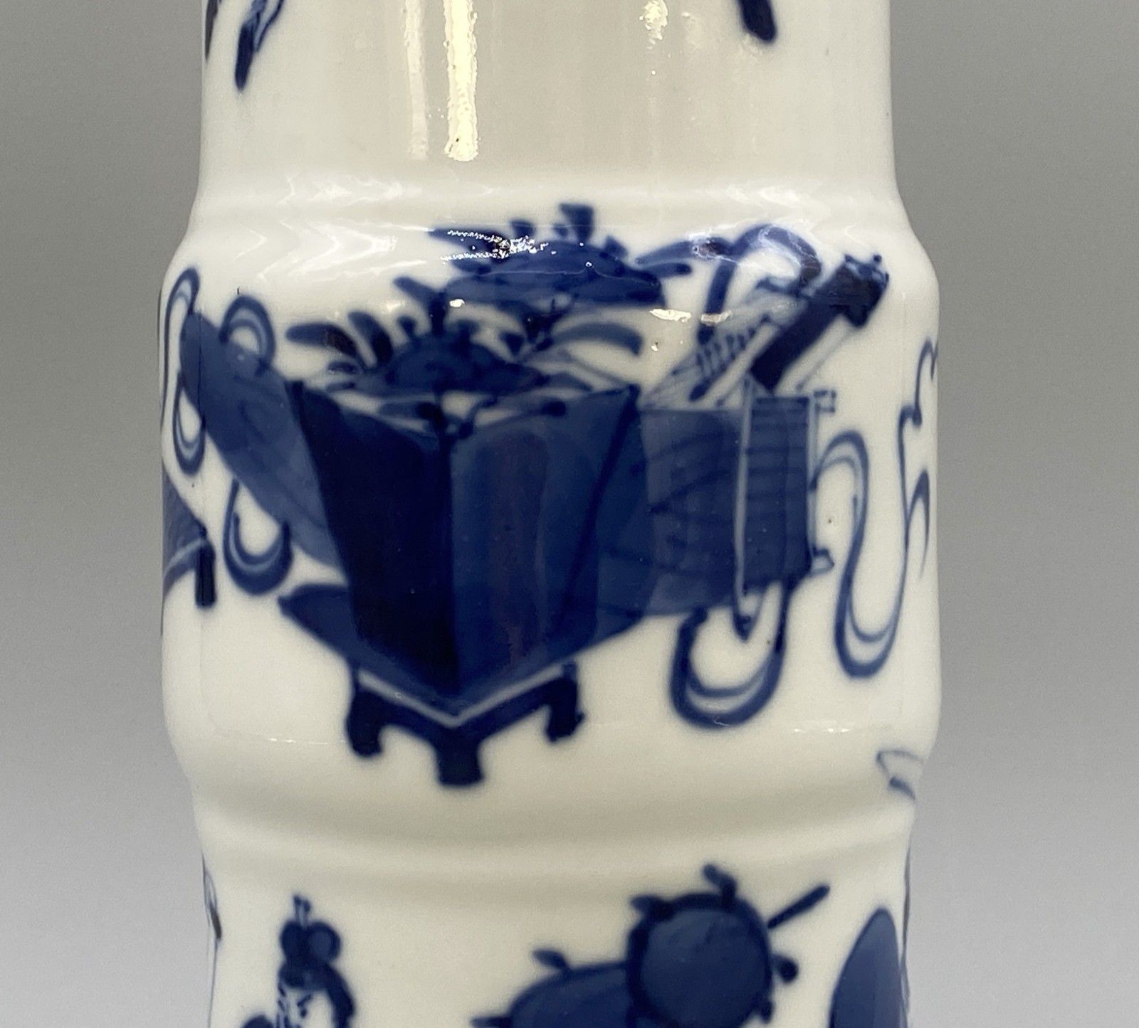 499.0 Early 19thc Chinese Gu Shaped Kangxi Style Blue And White Porcelain Beaker Vase photo