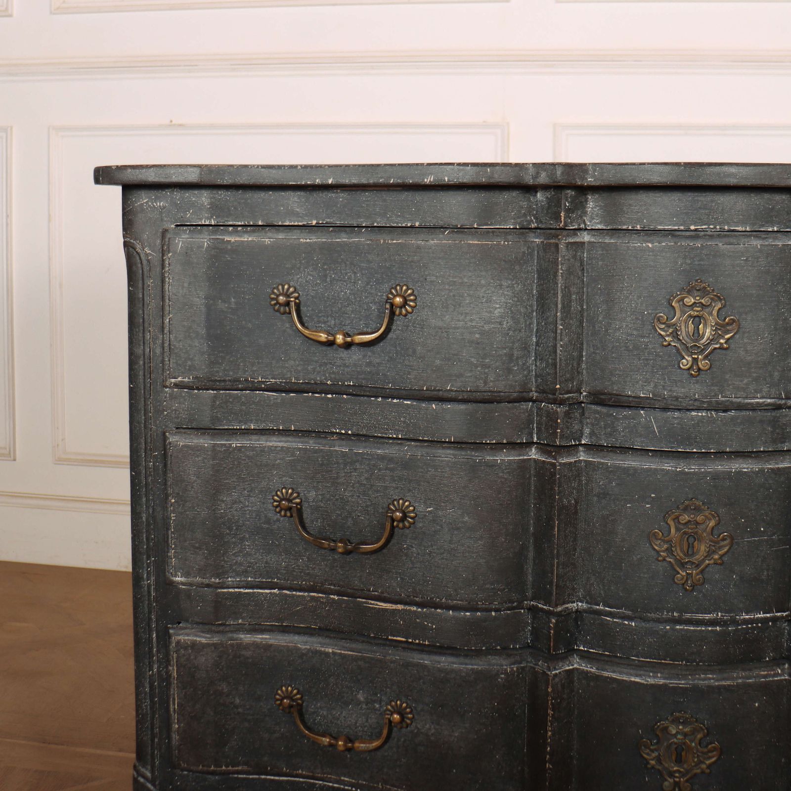 French Painted Serpentine Commode photo furniture