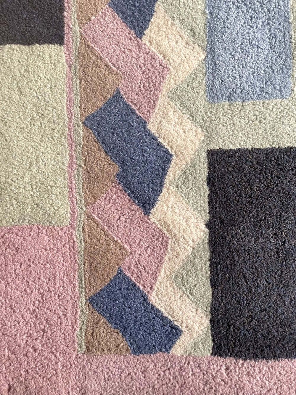 Tisca Geometric Pattern Hand Tufted Wool Rug, Signed “Iles”, France, 1990s photo 1443.0