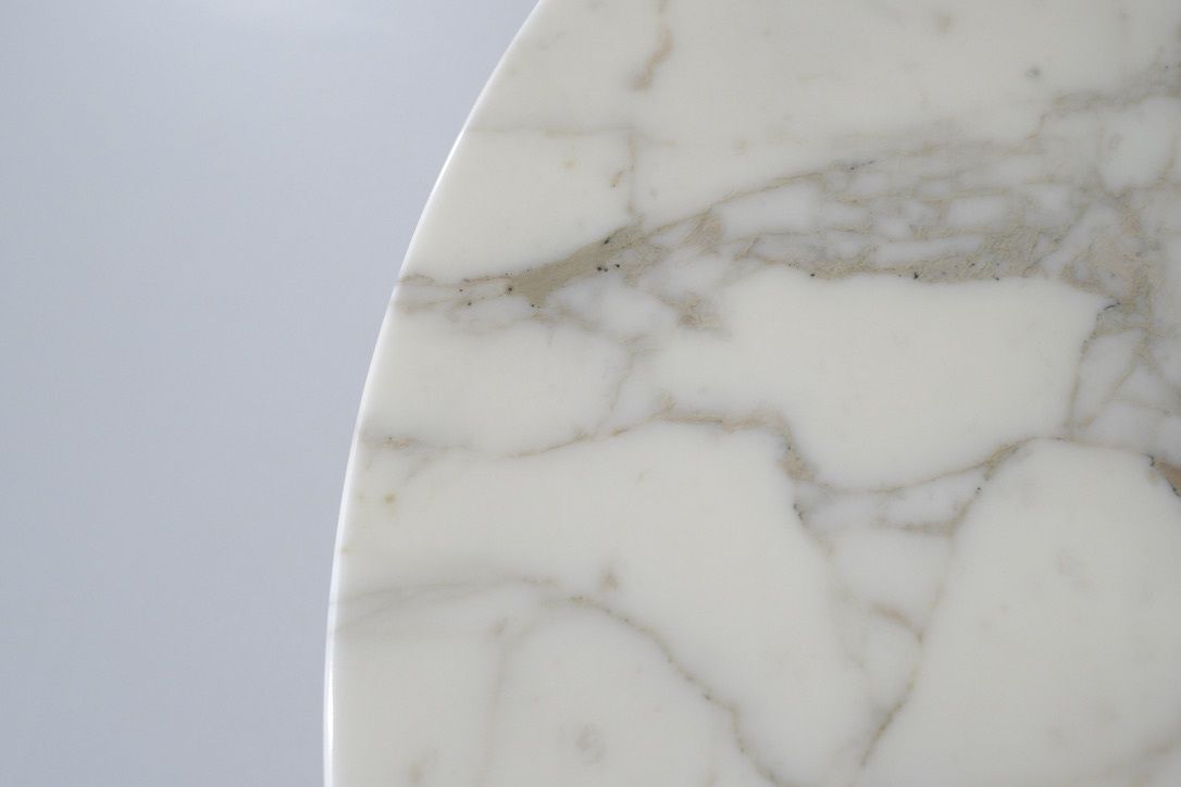 Dining Table Tulip Marble By Eero Saarinen For Knoll International. photo buy