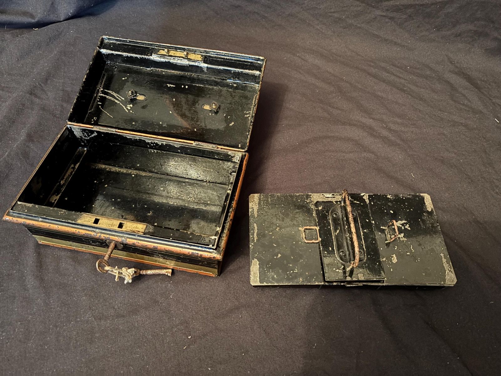 Antique English Made Lock Box Safe Bank Key And Insert Metal Gold & Black With Key photo vinterior