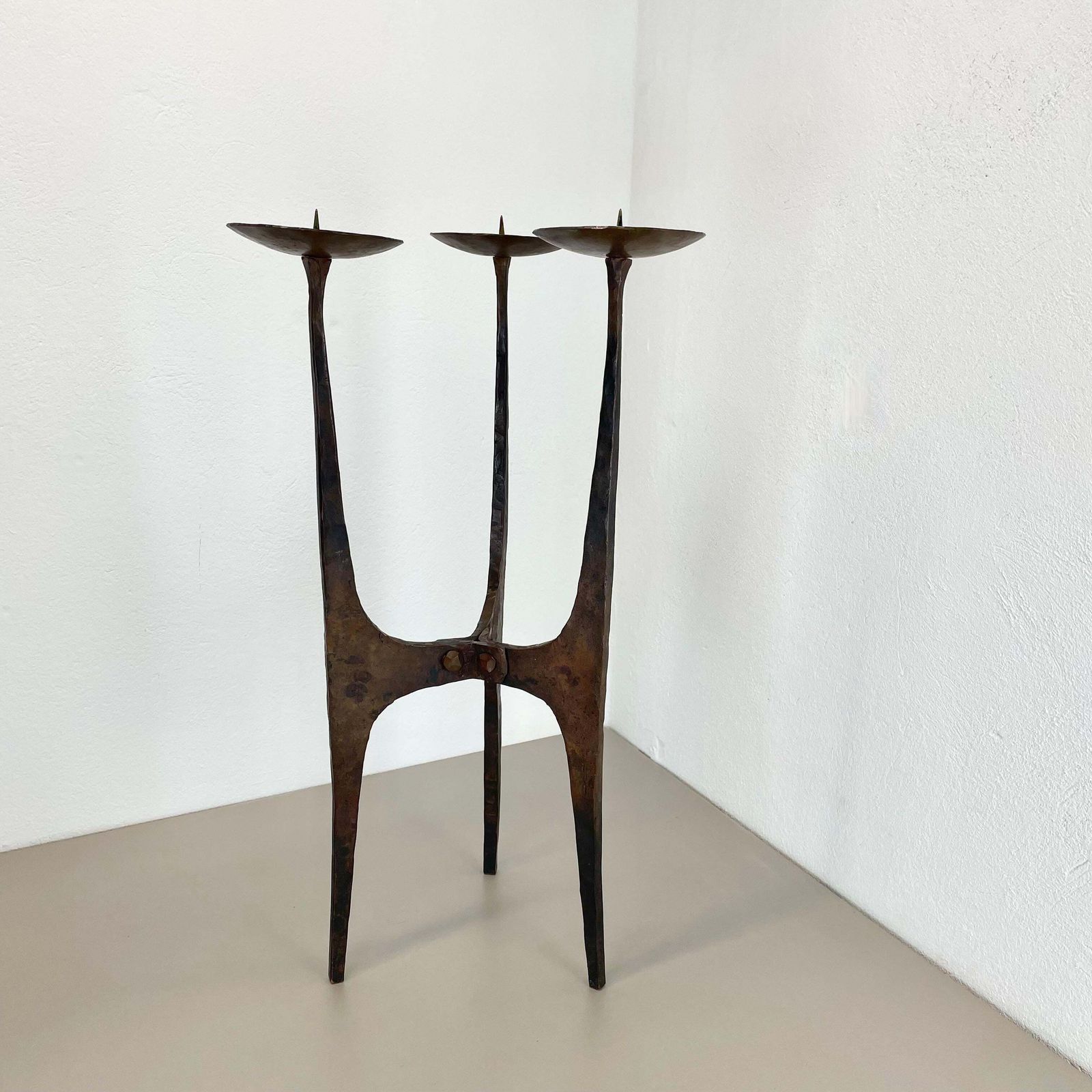 Xl 70cm Modernist Sculptural Brutalist Copper Tripod Candleholder, Austria 1950s photo furniture