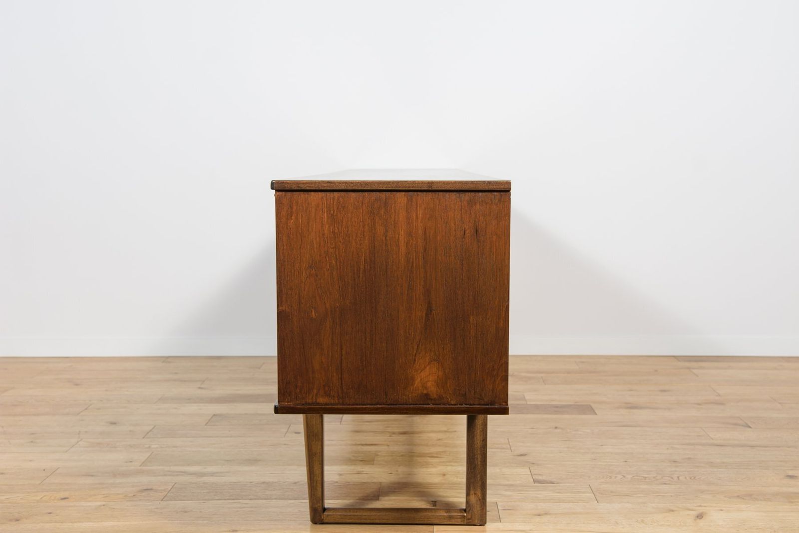 Mid Century Modern English Teak Sideboard From Stonehill, 1960s photo vinterior