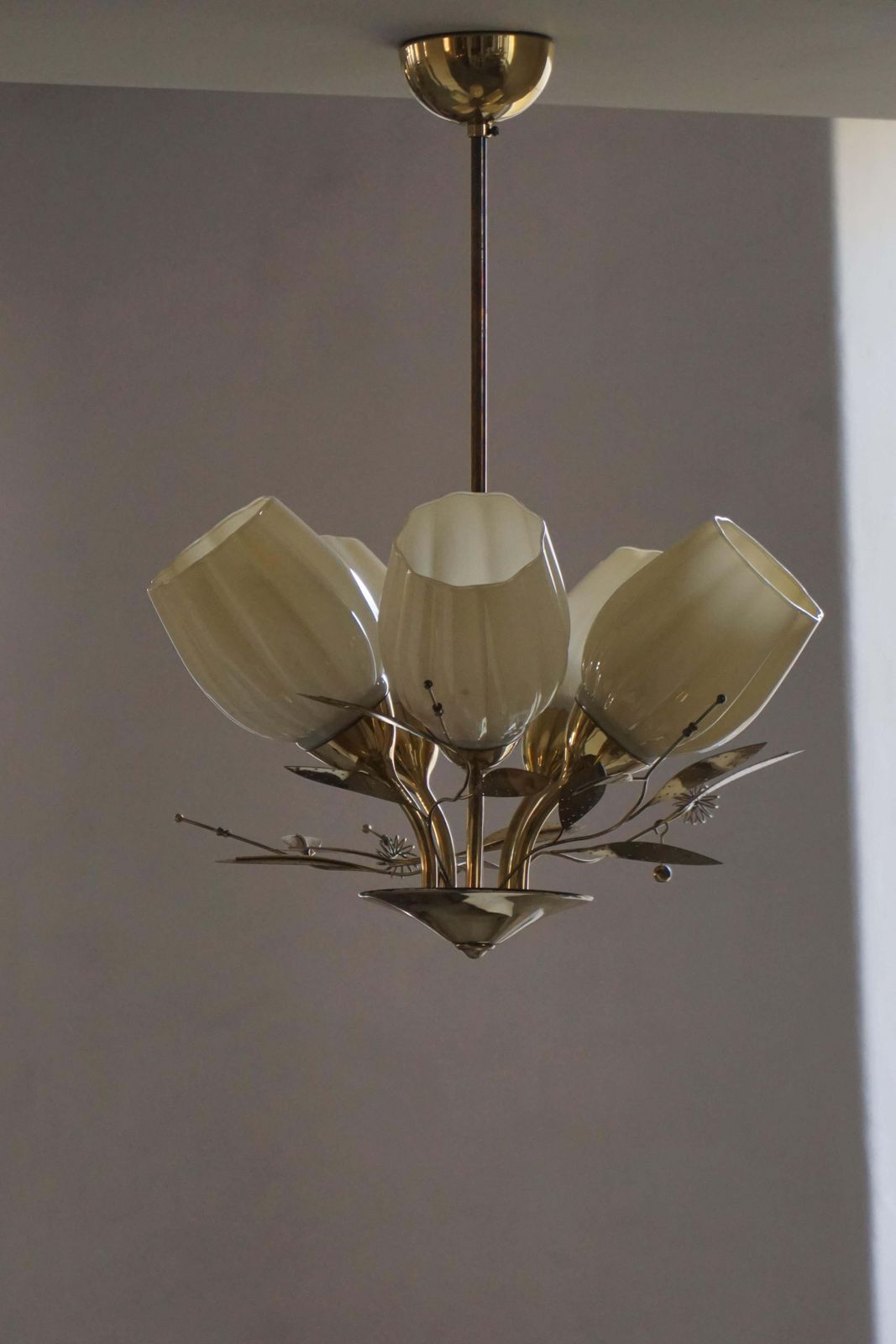Lighting Mid Century Modern, Five Light Ceiling Lamp, Opaline Glass Shades, Itsu, Finland photo