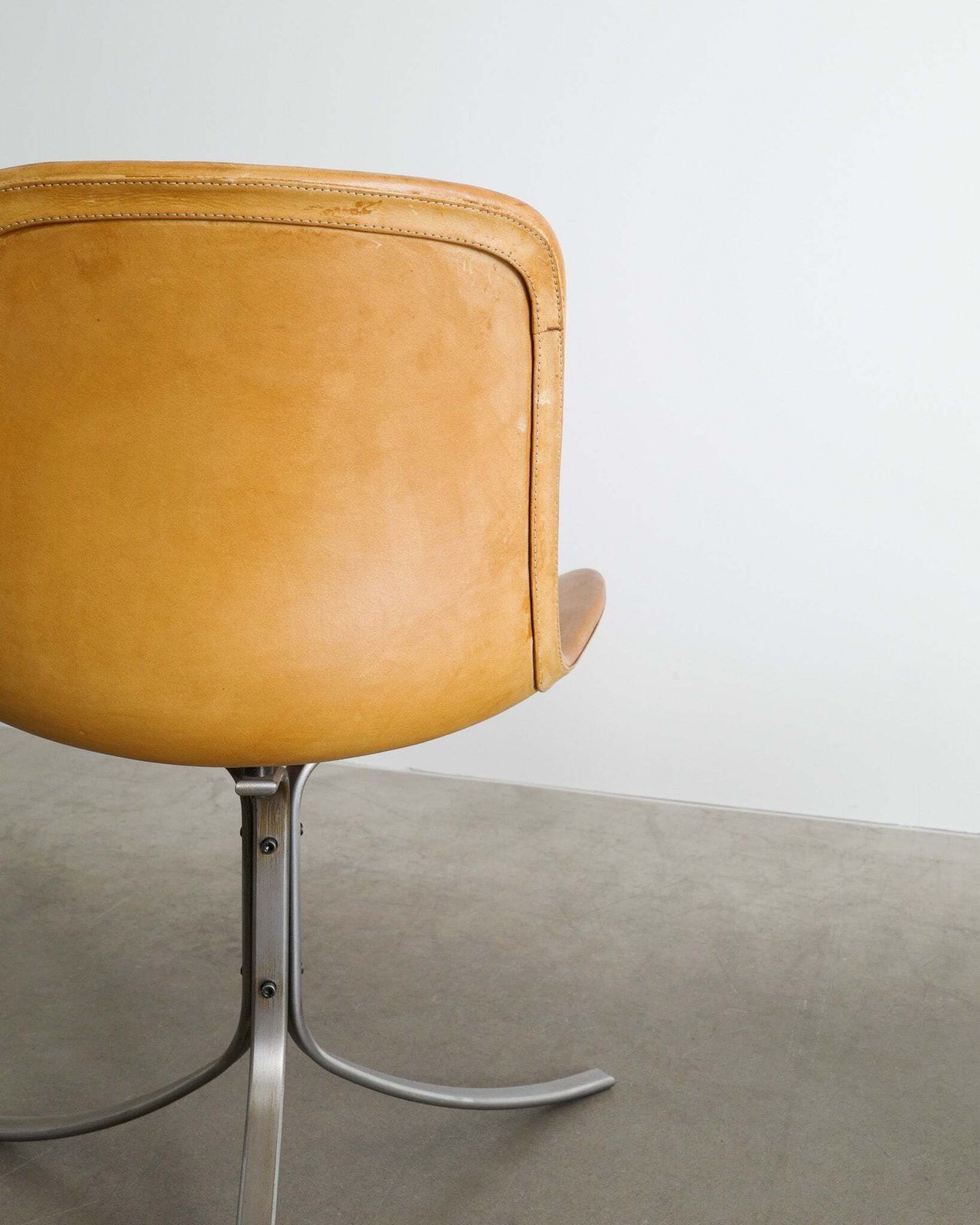 Set Of Four Poul Kjaerholm Pk9 Dining Chairs In Brown Leather By Fritz Hansen Denmark, 1995 photo Furniture