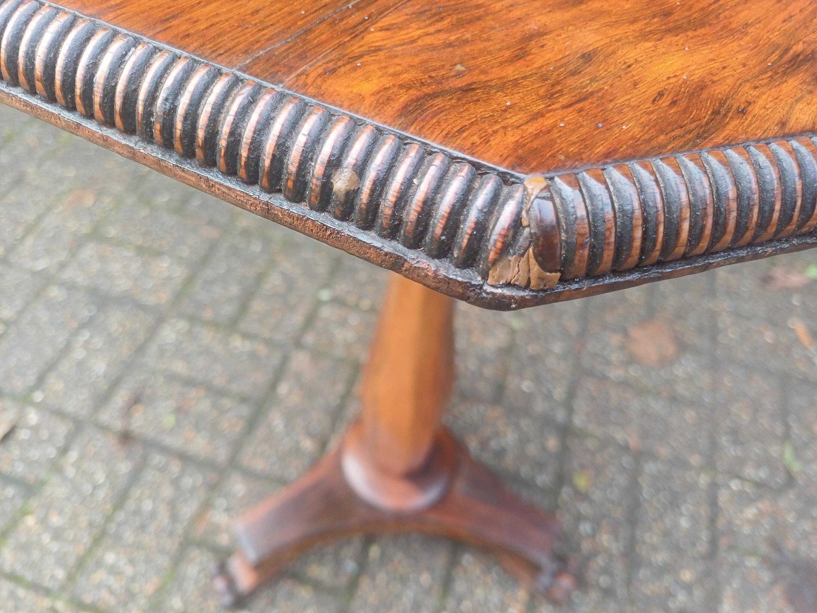 Victorian Rosewood Occasional Side Table Antique Column Stand Pedestal Table Vintage Elegant English Wine Lamp Hall Table photo vinterior