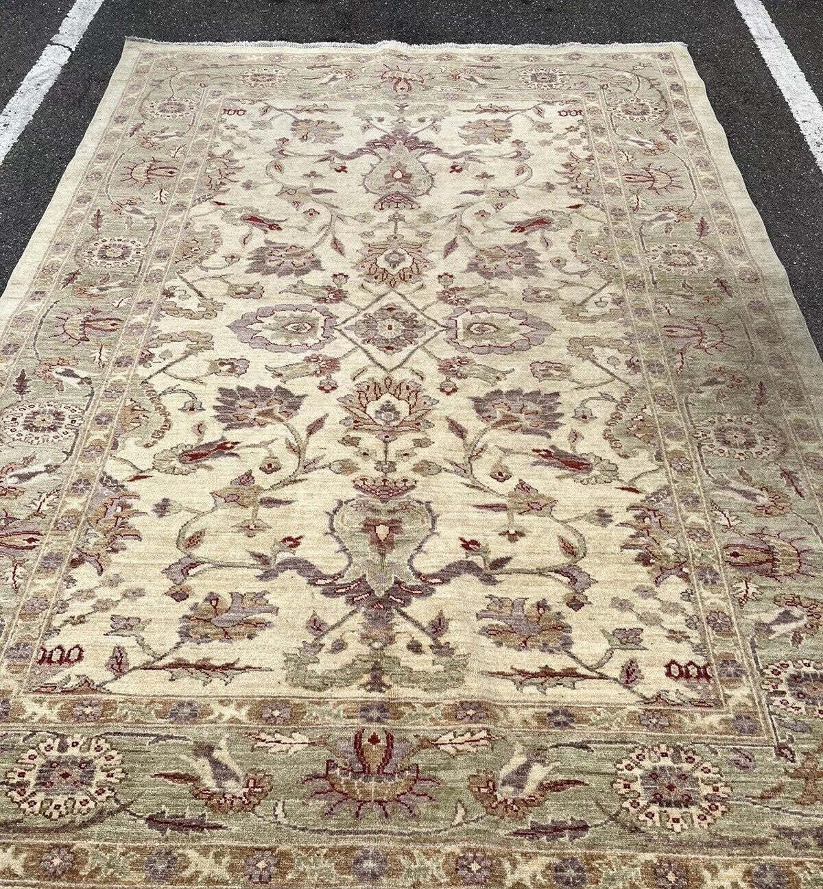Large Country House Carpet/ Rug, Superb Quality. Floral Pattern. 264 X 188 Cms photo vinterior