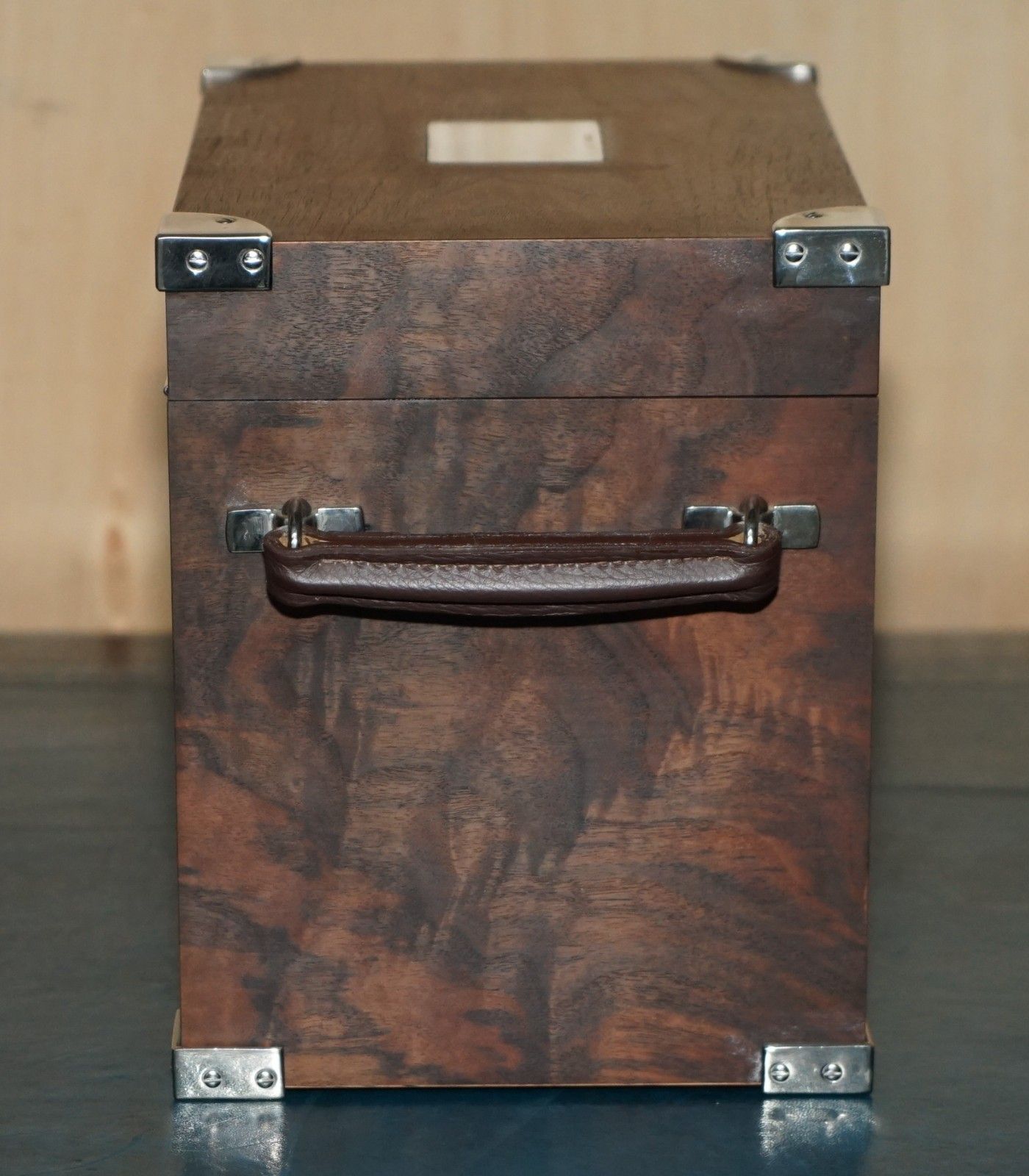 photo furniture Sublime Viscount David Linley Sterling Silver Gentlemans Shooting Compendium