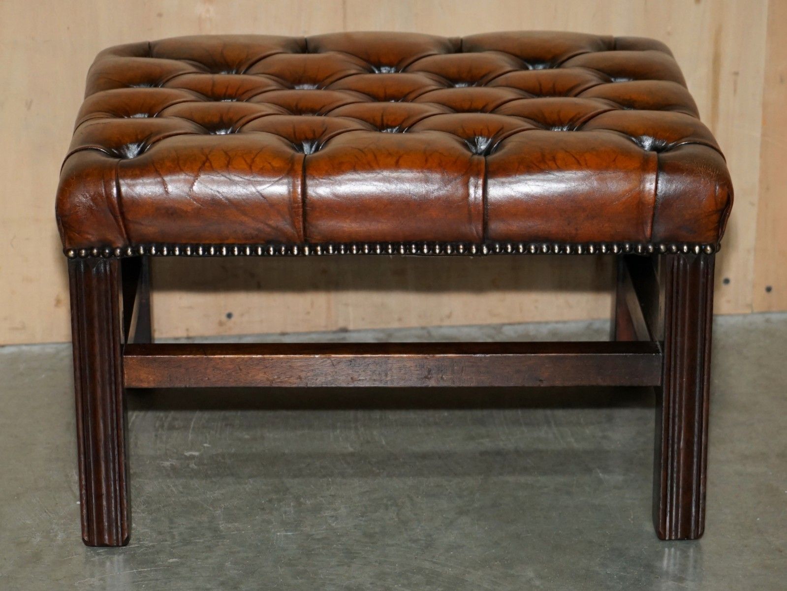 photo vinterior Pair Of Restored Vintage Hand Dyed Brown Leather Chesterfield Tufted Footstools