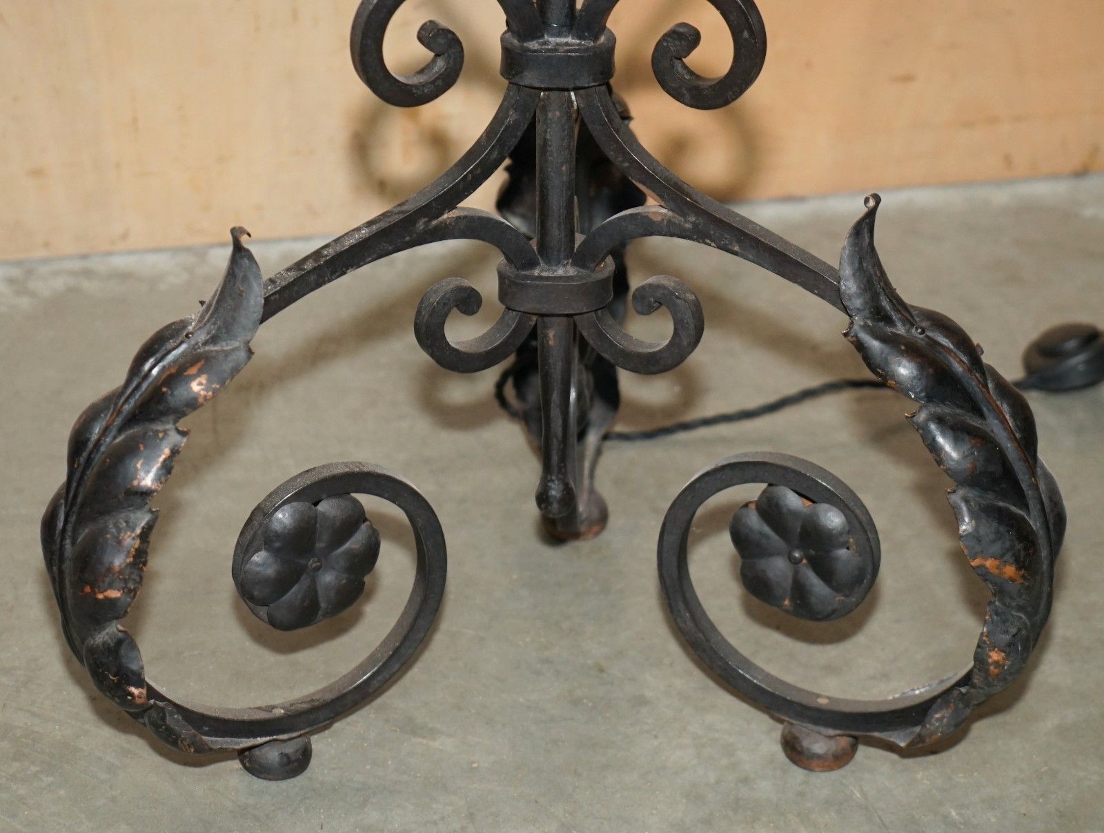 1750.0 Antique Circa 1930's Italian Murano Glass & Iron Seguso Caged Pendant Floor Lamp photo