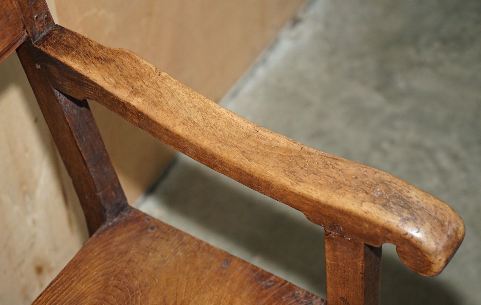 photo furniture Stunning Circa 1780 1820 Antique Hand Carved Elm & Fruitwood Provincial Chair