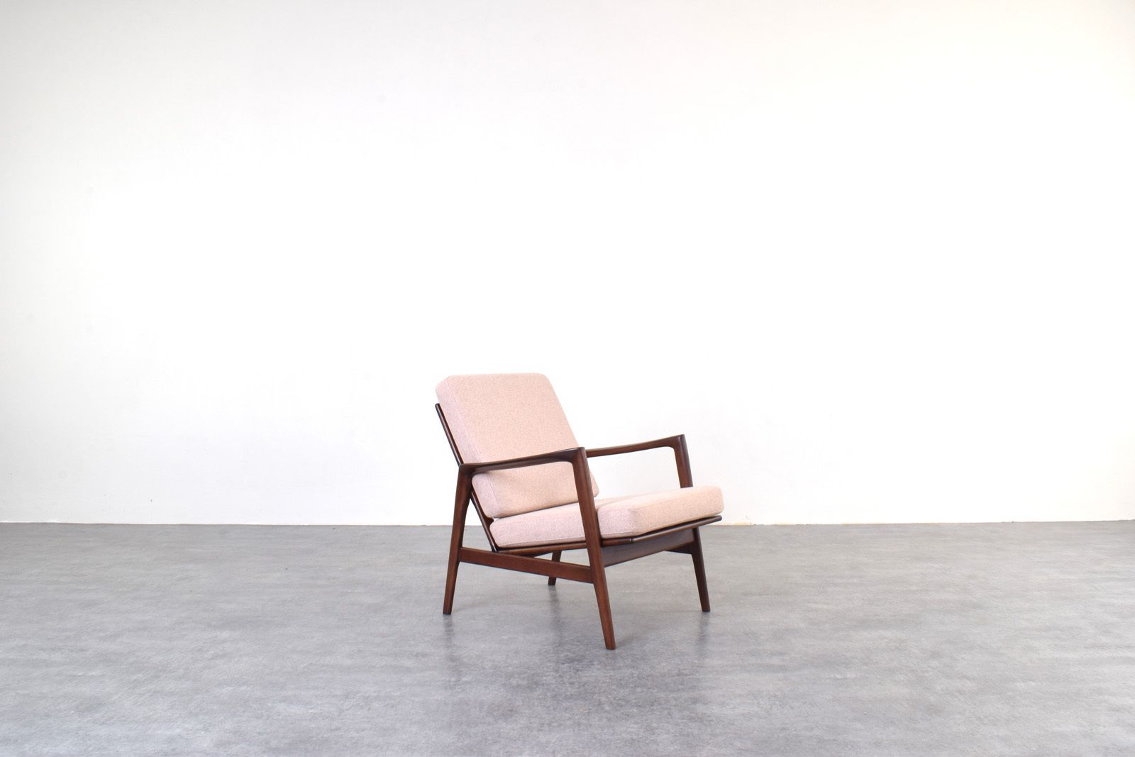 Mid Century Stefan Lounge Chairs, 1960s, Set Of 2 photo 2350.0