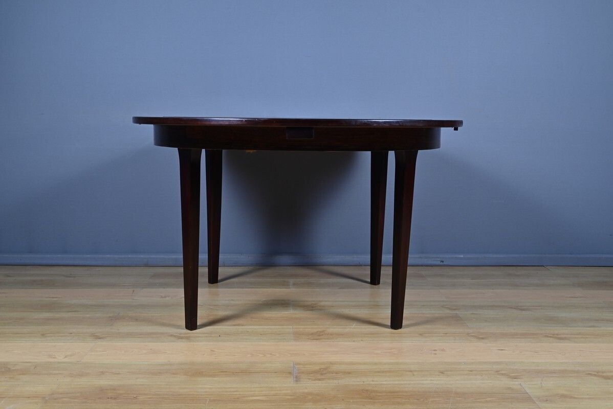 photo vinterior Scandinavian Dining Table, Seats 6 To 8 – 1960