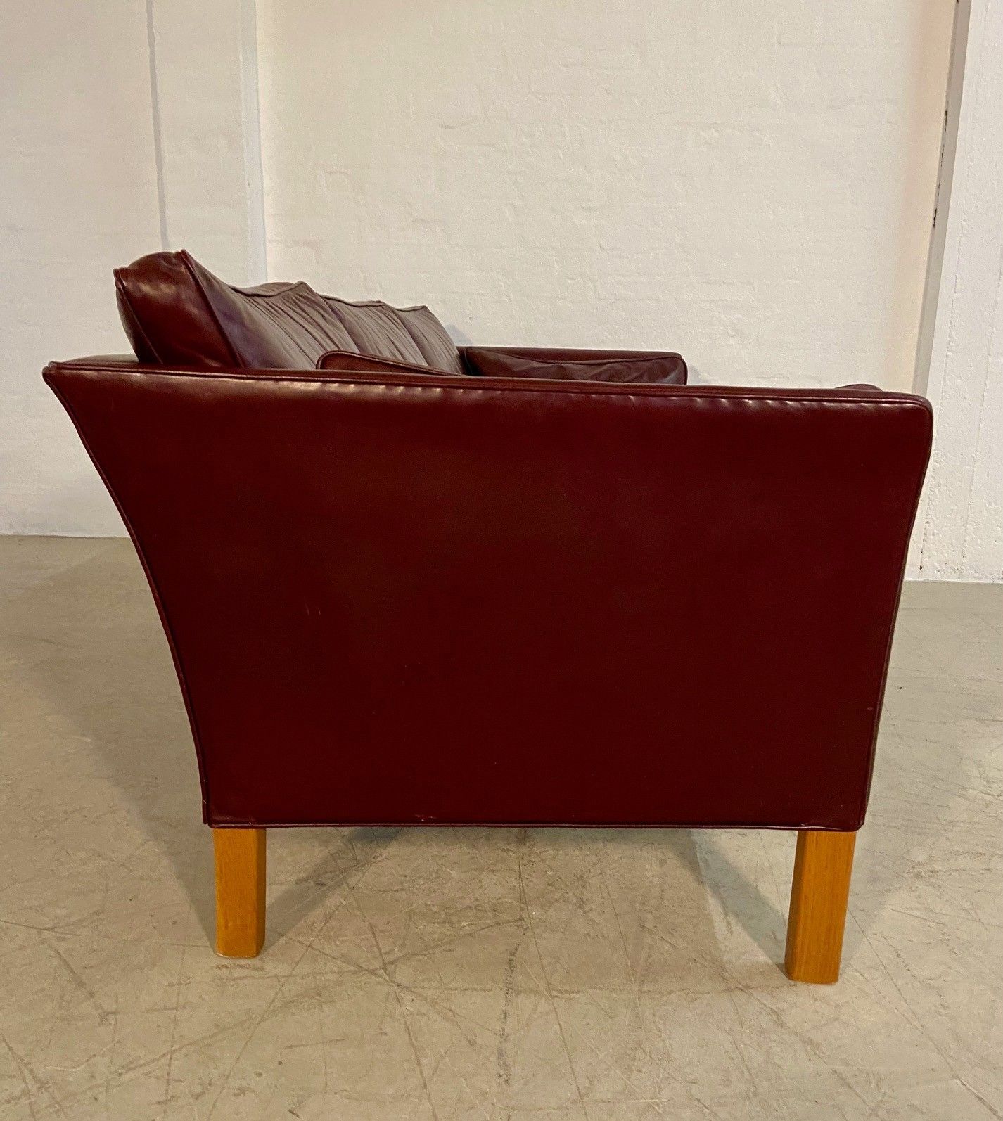 photo furniture Mid Century Modern Arne Norell Swedish Burgundy Leather Sofa – 1960s