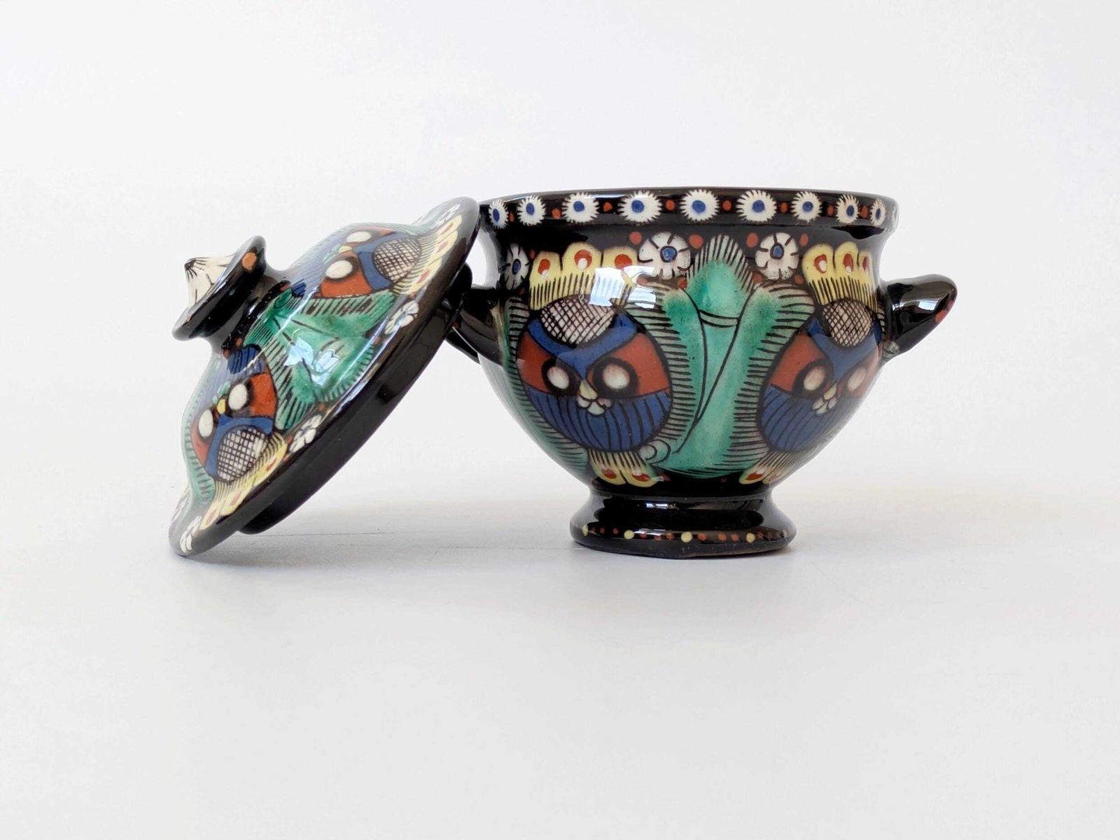 Early 20th Century Arts & Crafts Majolica Pedestal Lidded Box, Thoune Switzerland, Satisfactory