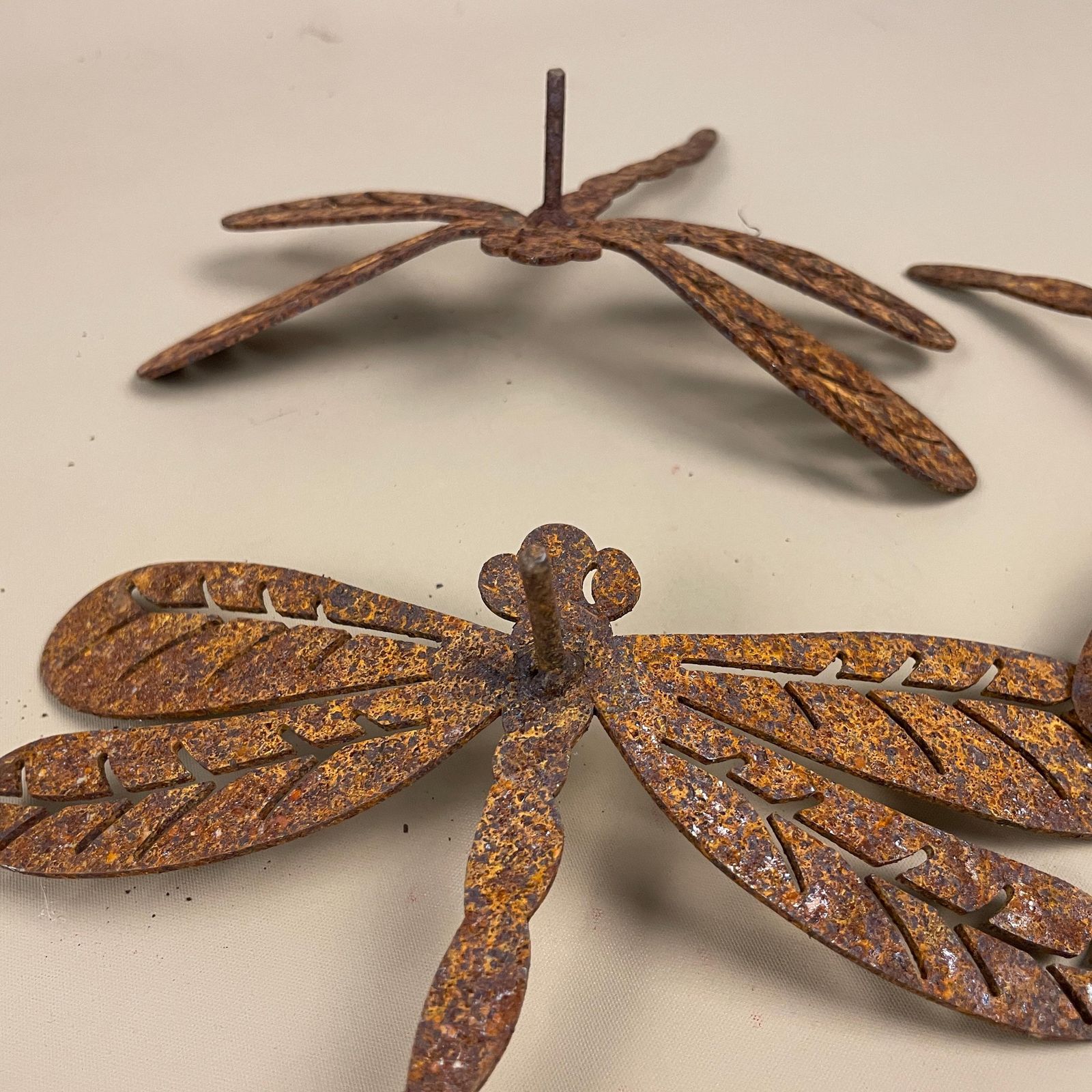 Rustic Metal Dragonfly Garden Decor Set Of 3 Weathered Outdoor Art Wall Sculpture Patio Yard Ornament Insect Summer photo buy