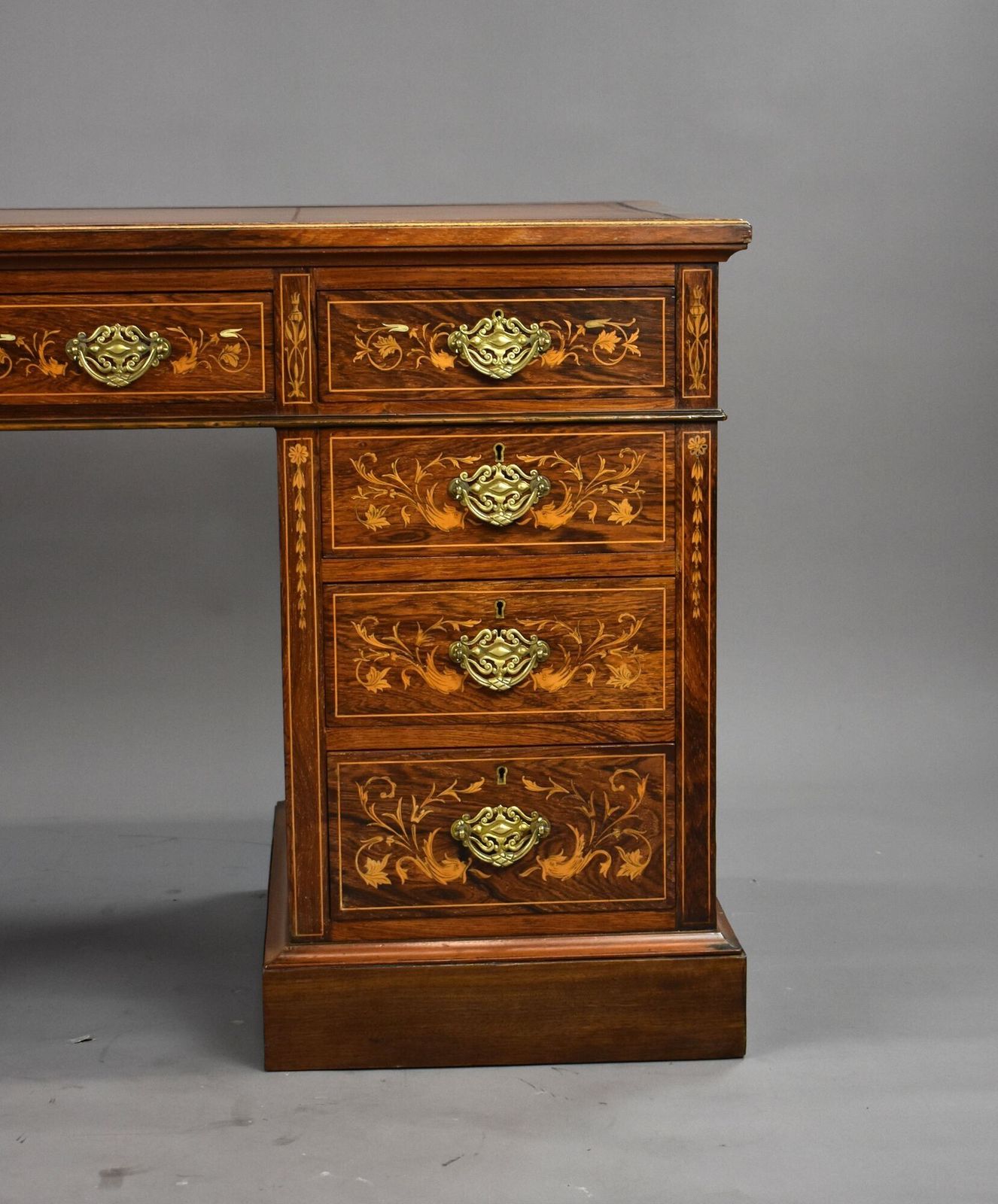 Victorian Rosewood & Marquetry Desk photo 3000.0
