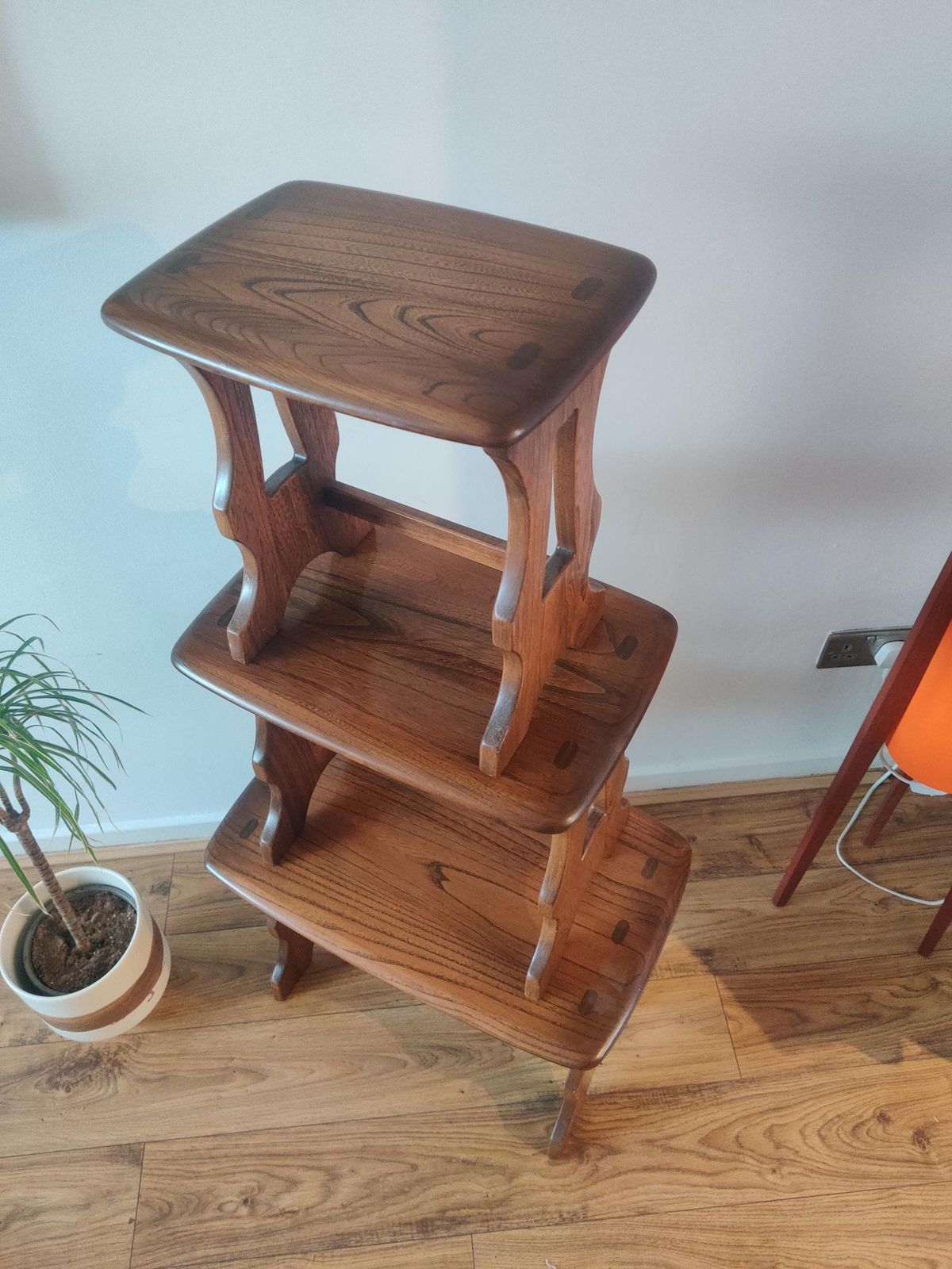 Vintage Ercol Chantry Nest 498 Golden Dawn, Excellent Condition Mid Century Modern. photo Furniture