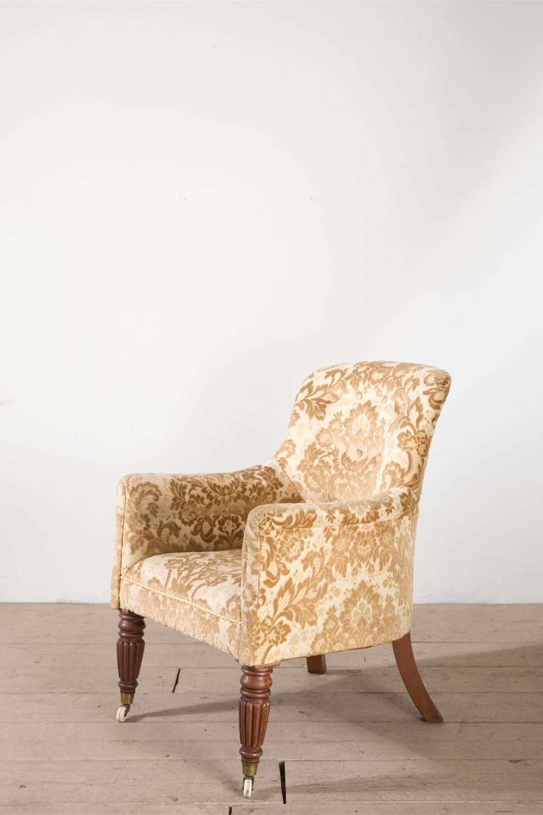 Early Victorian Country House Armchair In The Manner Of Gillows