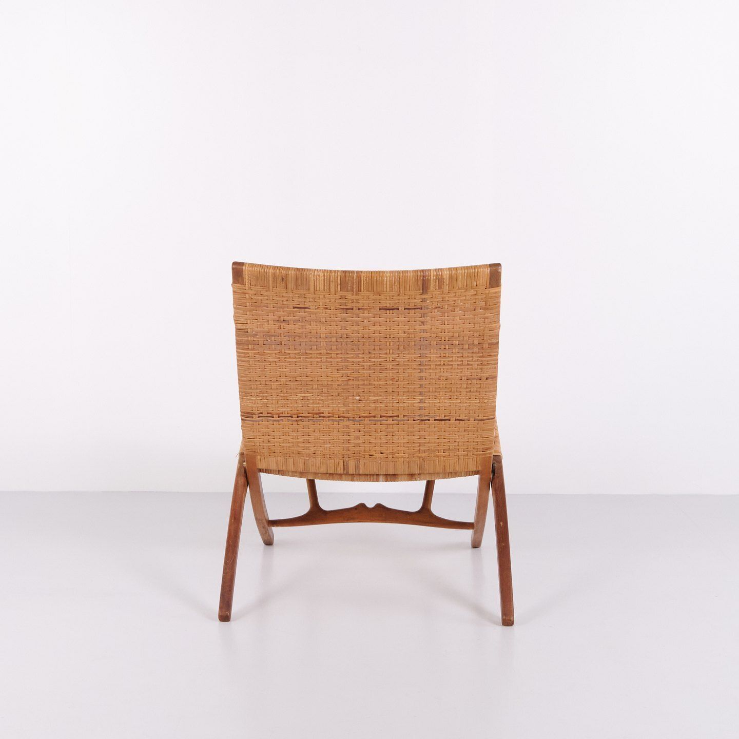 Armchair / Folding Chair – Model Jh 512 “The Fireplace Chair” – Patinated Oak – Original Wicker – Hans J. Wegner – Johannes Hansen – 1950s photo Furniture