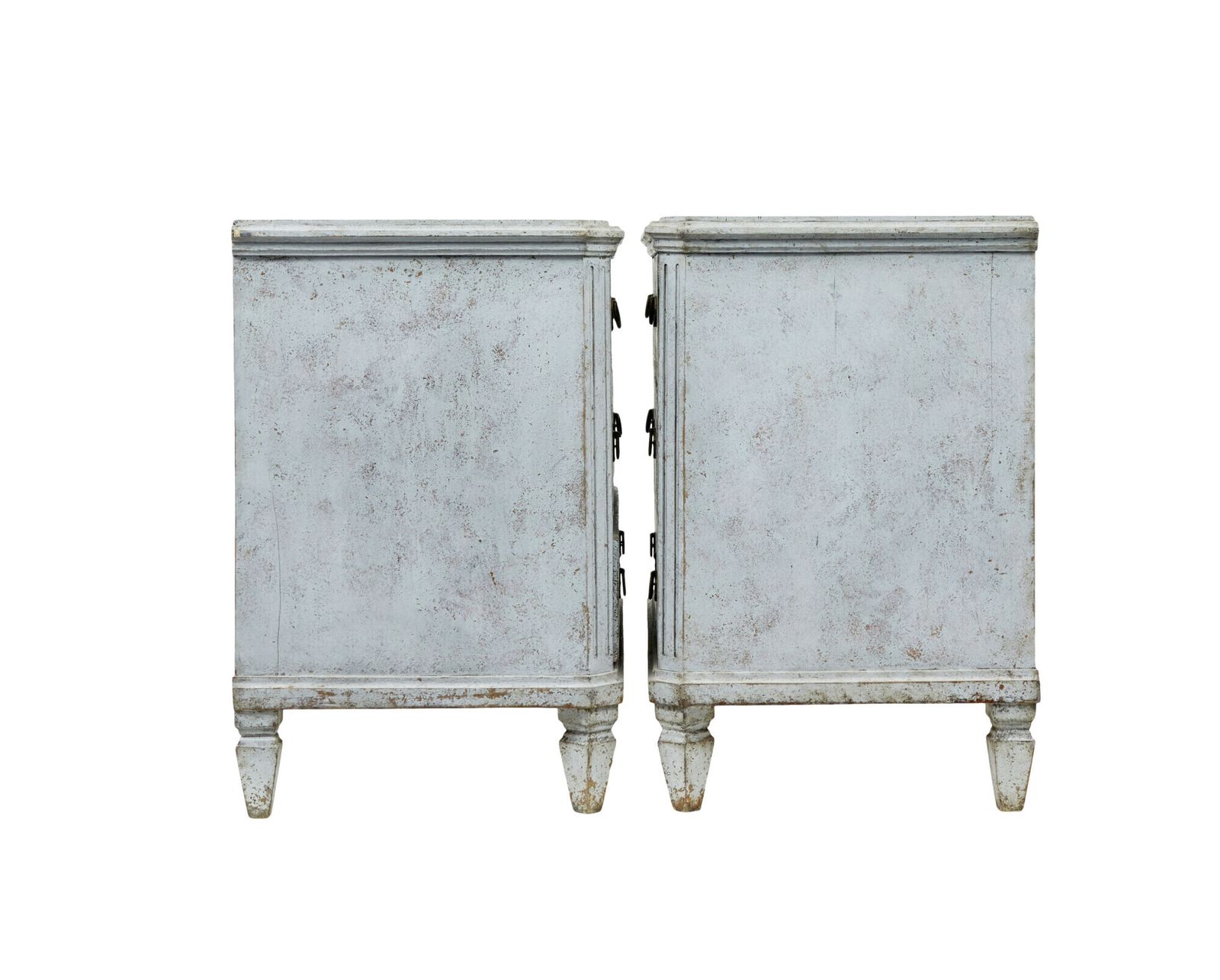 Pair Of Painted 19th Century Swedish Chest Of Drawers photo vinterior