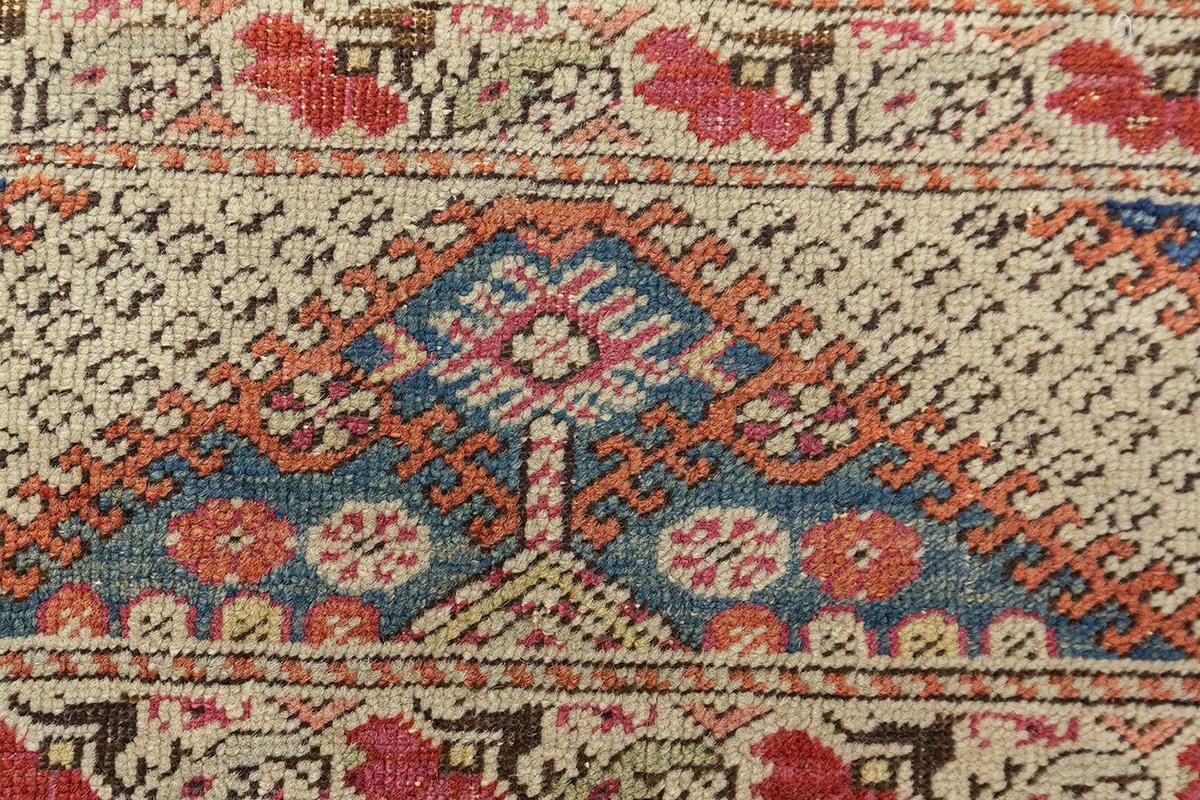 24752.0 Kiz Ghiordes Rug, 18th Century And Earlier photo