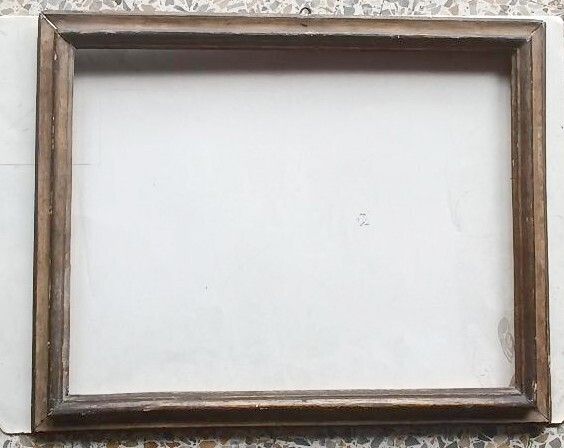 Antique Tuscan Lacquered And Gilded Frame From The 18th Century