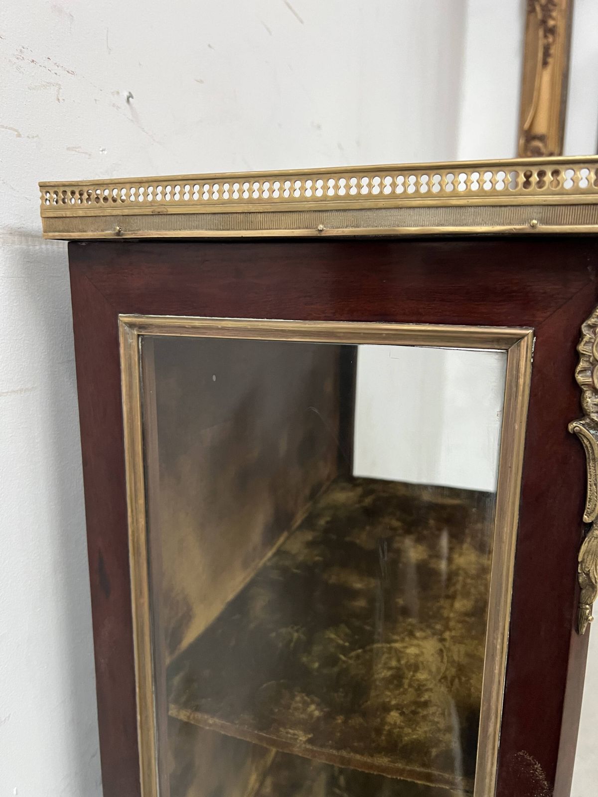 Louis XV Style Display Cabinet In Mahogany And Bronze, 19th Century. photo buy