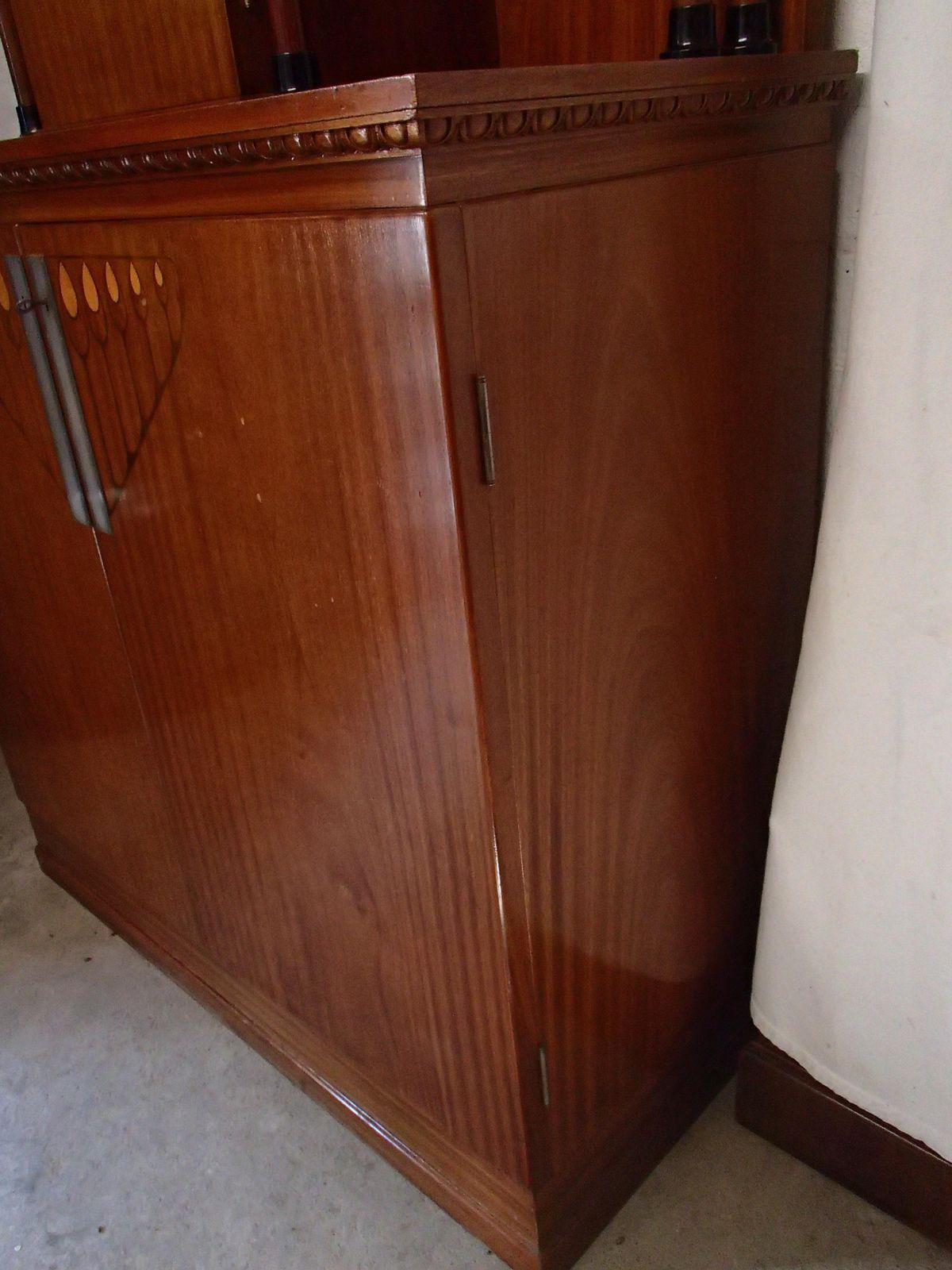 photo vintage Exquisite Art Nouveau Credenza With Inlays And Surrounding Display Case