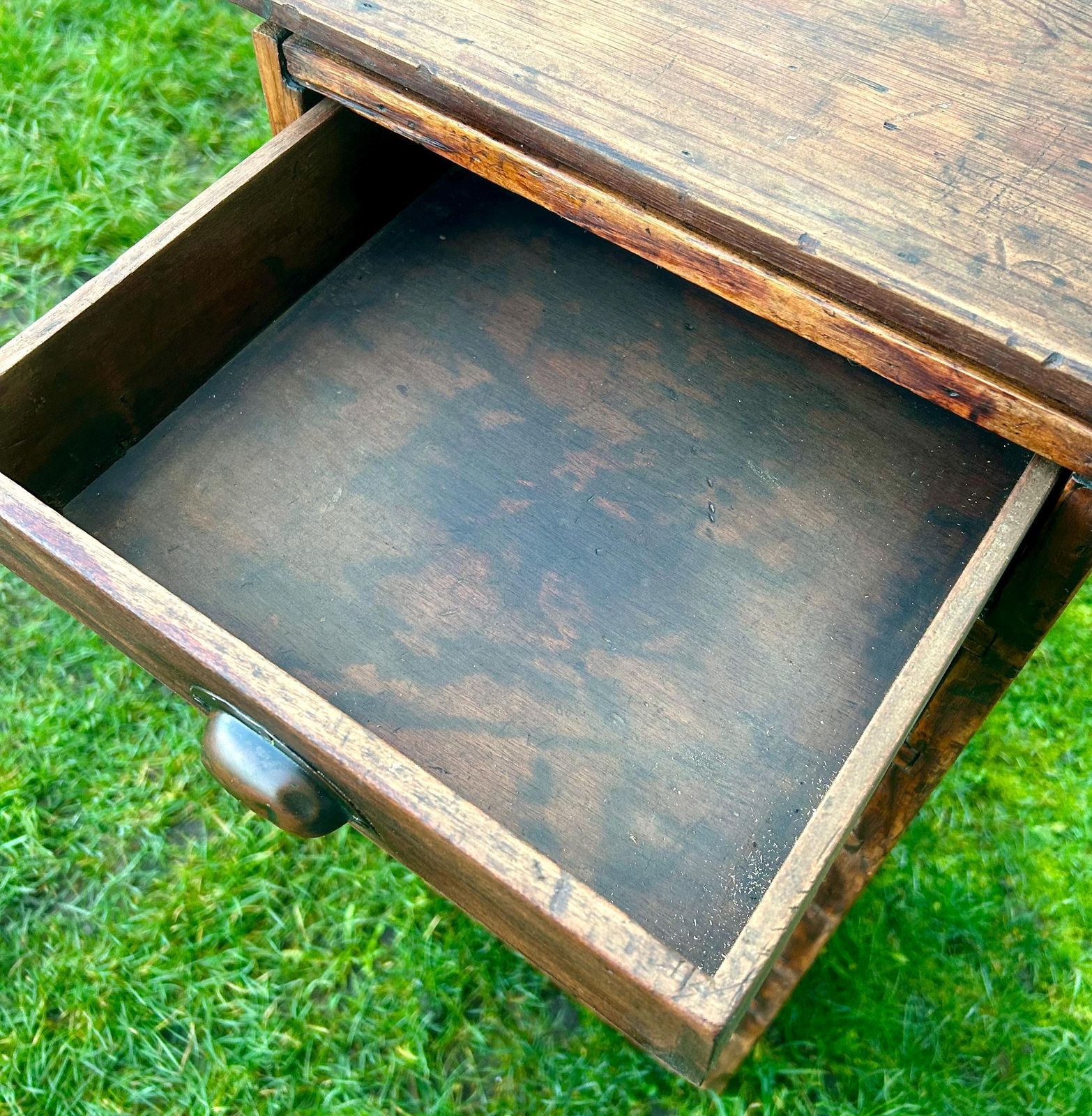 photo furniture Pine Nine Drawer Cabinet Industrial Antique Vintage Haberdashery Storage Desk Office Chest Of Bedside