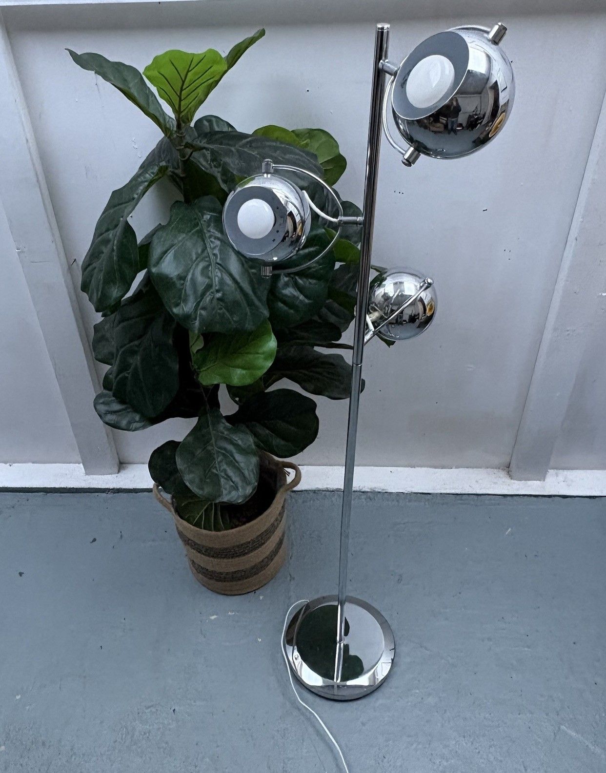 Vintage 1960s Triple Eyeball Chrome Metal Floor Lamp