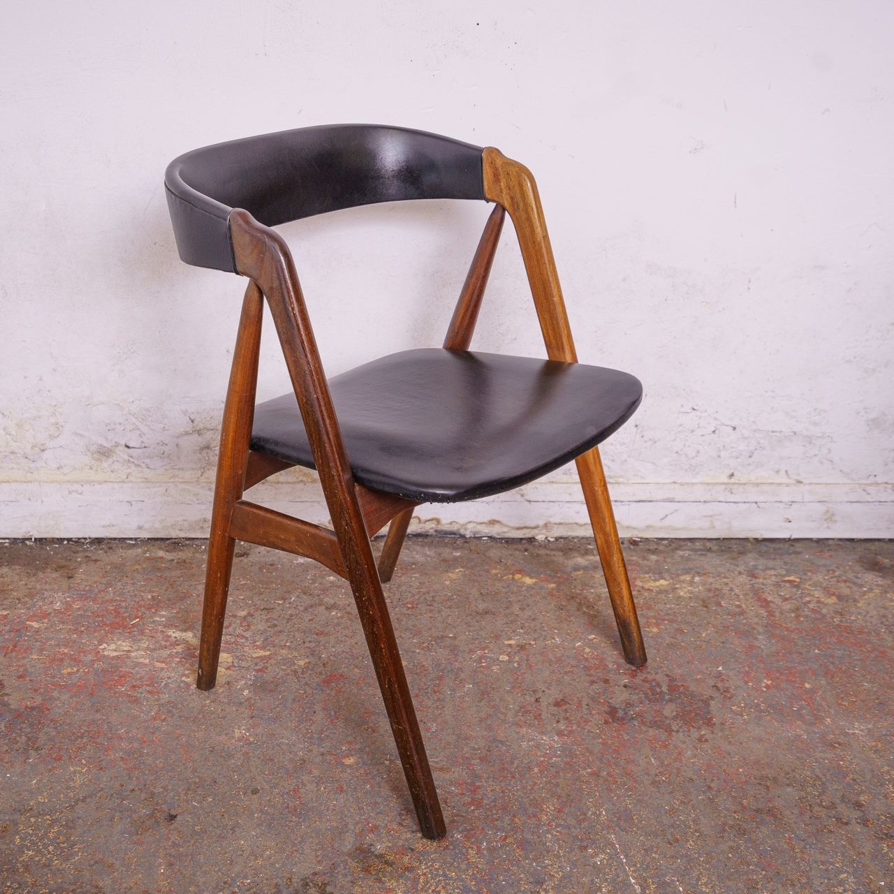 Single Danish Mid Century Teak Chair By Kai Kristiansen For Farstrup, Model 205. photo vinterior