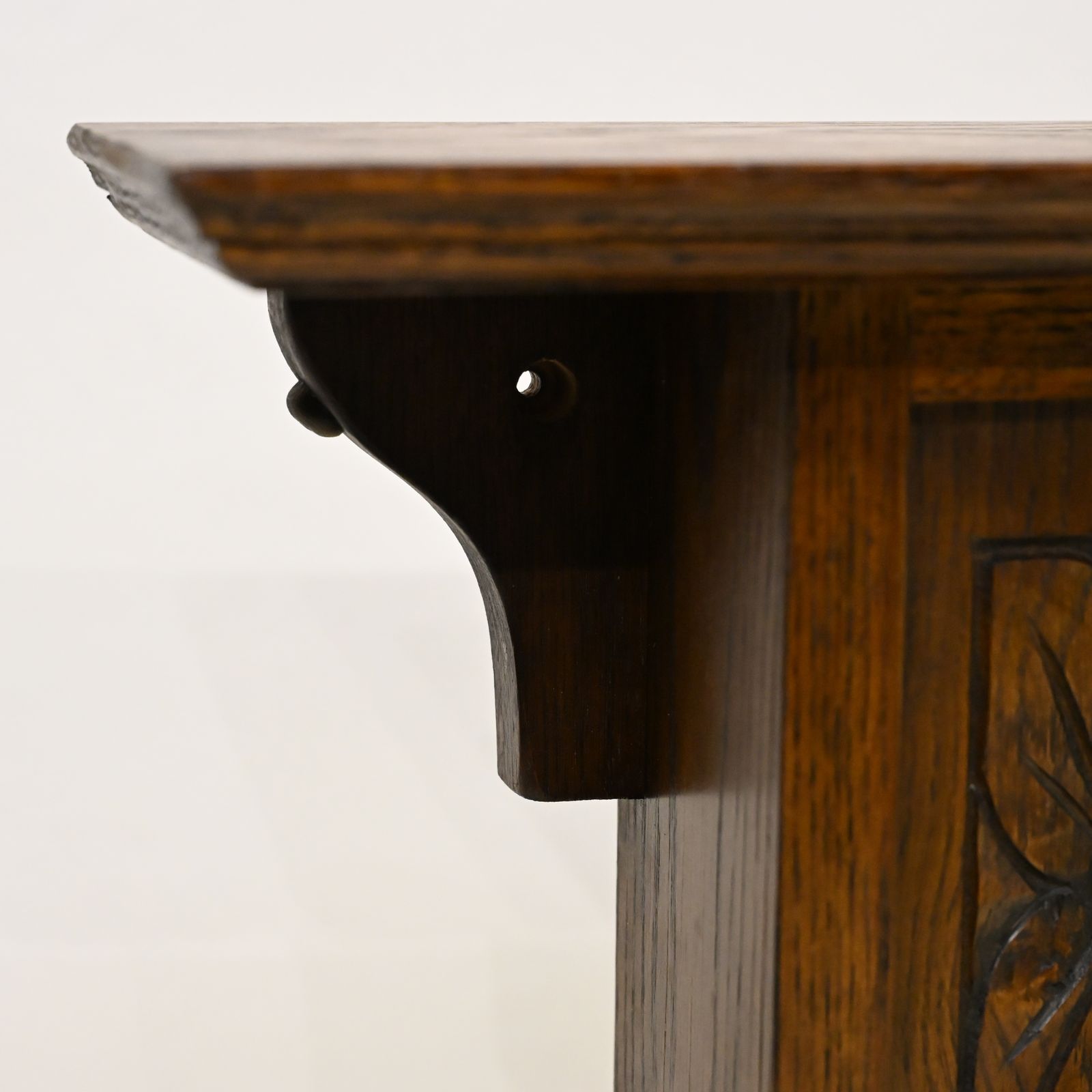 photo vintage Old Charm Fire Surround Mantle Piece Solid Oak Finish Model 2294 Free Delivery*