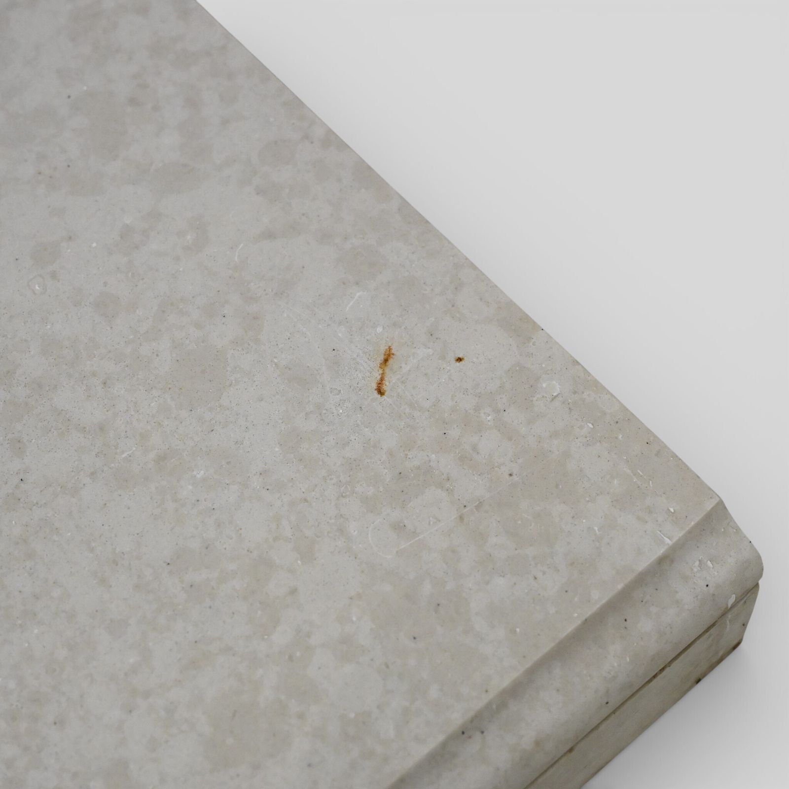 photo furniture Marble Hearth And Fire Surround Fireplace White Beige Marble 2 Piece