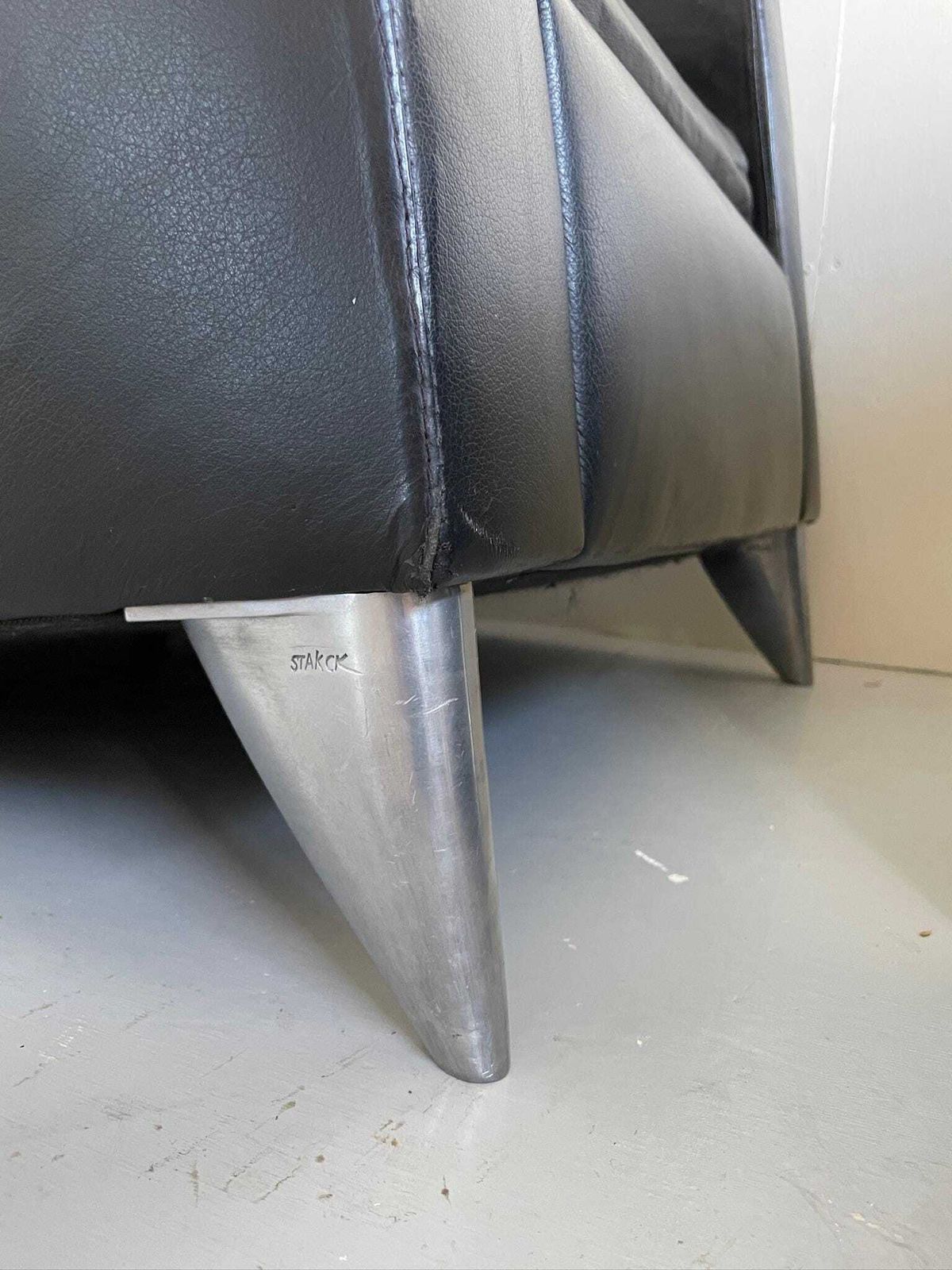Pair Of Philippe Starck ‘Niggelman’ Black Leather And Aluminium 80s Postmodern Armchairs photo furniture