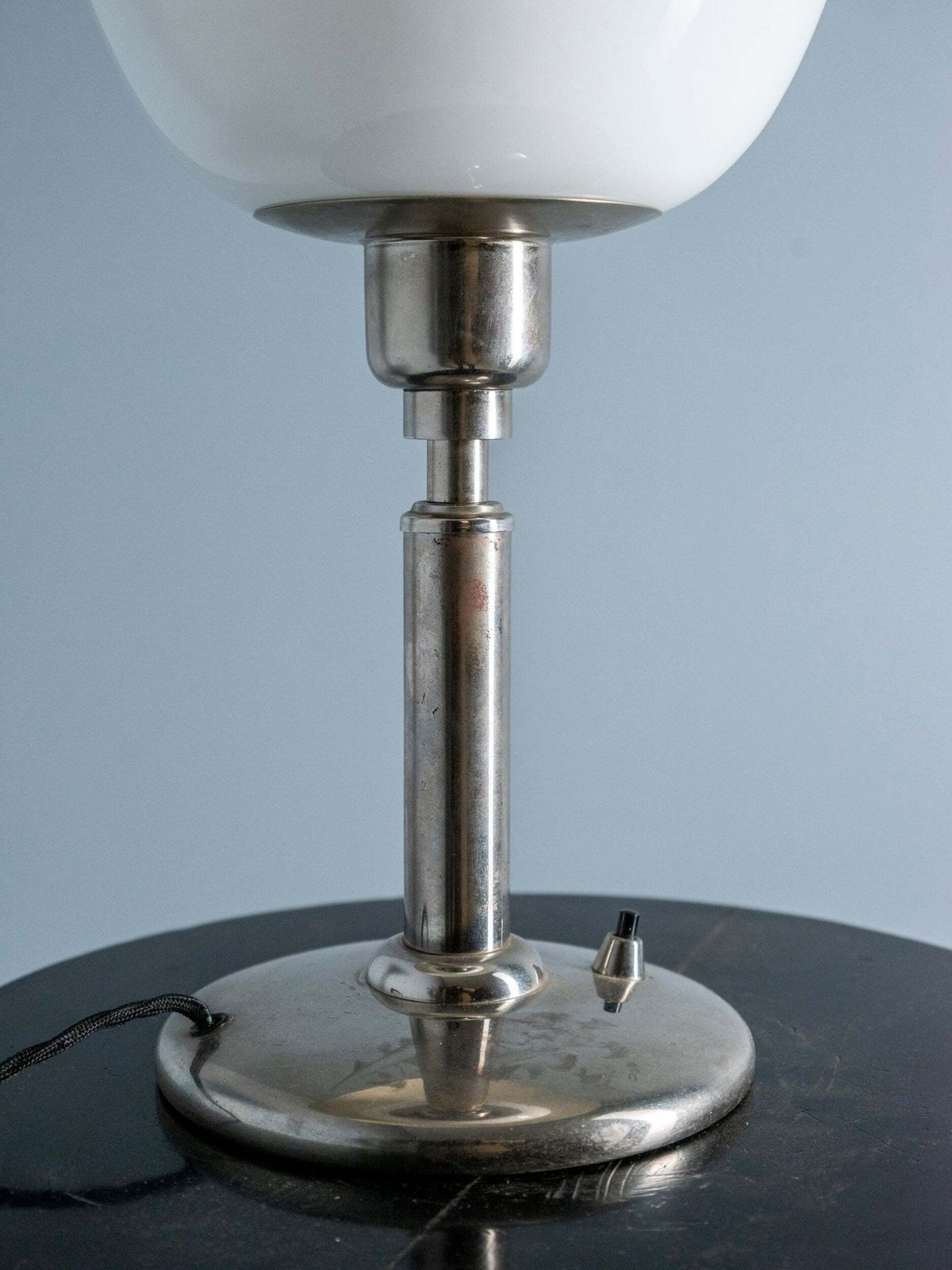 Art Deco Tafellamp Met Opaalglaskapje, Ca. 1930 photo furniture
