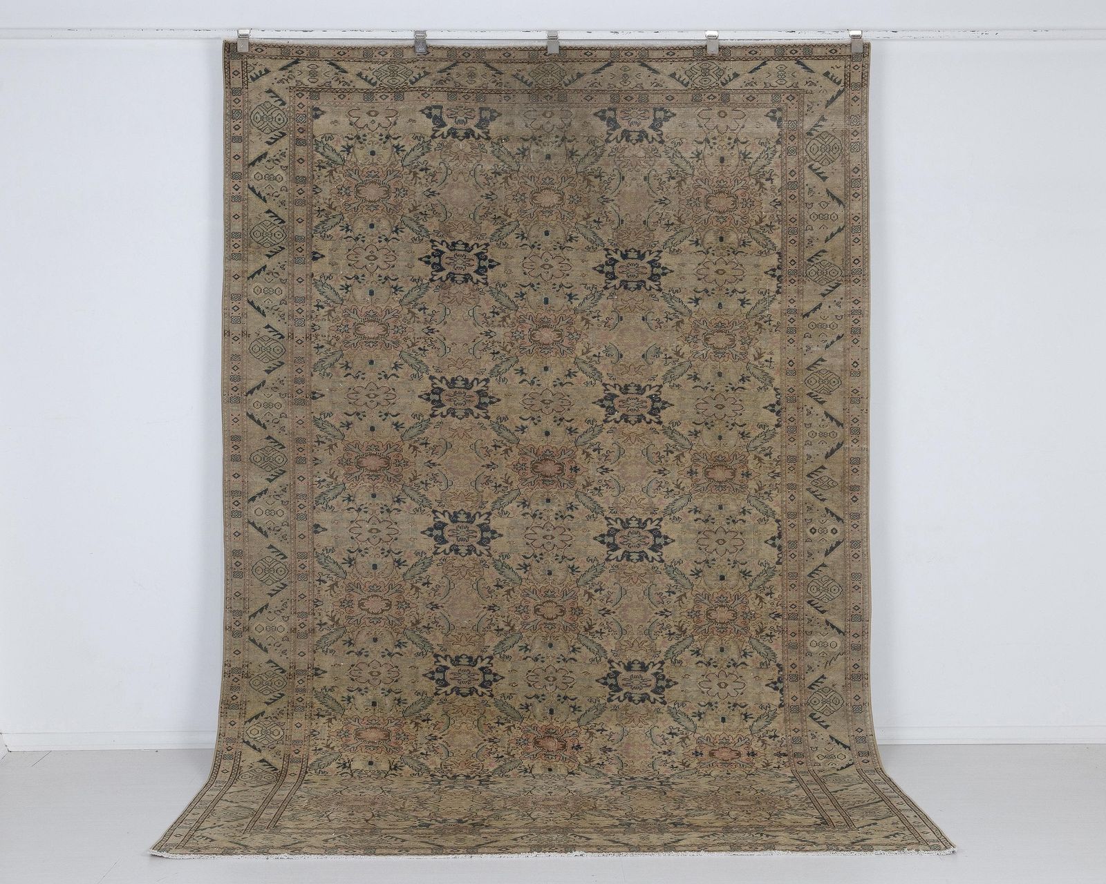 Neutral Vintage Turkish Rug, 6.4 X 9.4 Ft, Kayseri Handmade Wool photo furniture
