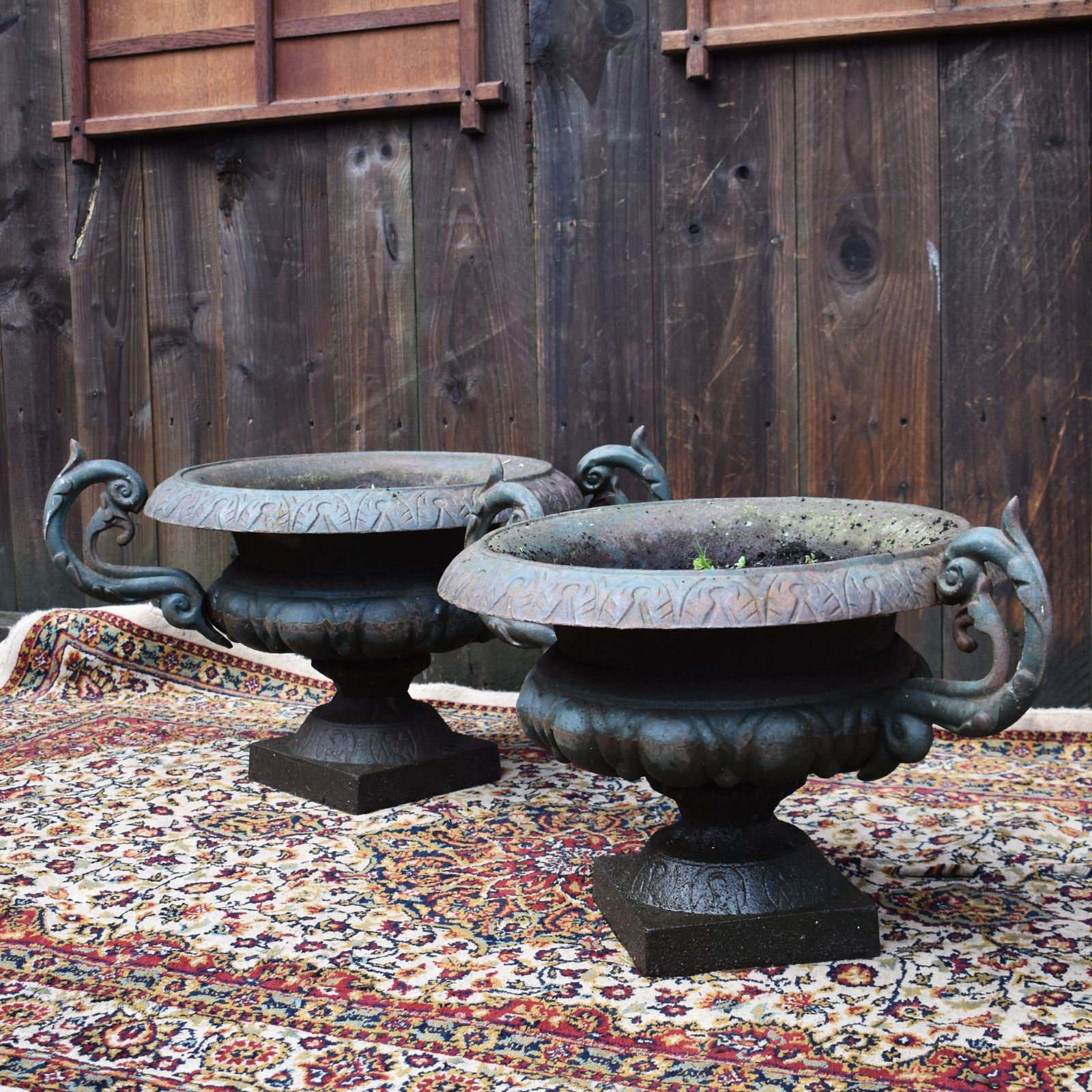 Antique Victorian English Country House Cast Iron Classical Garden Urns Pair