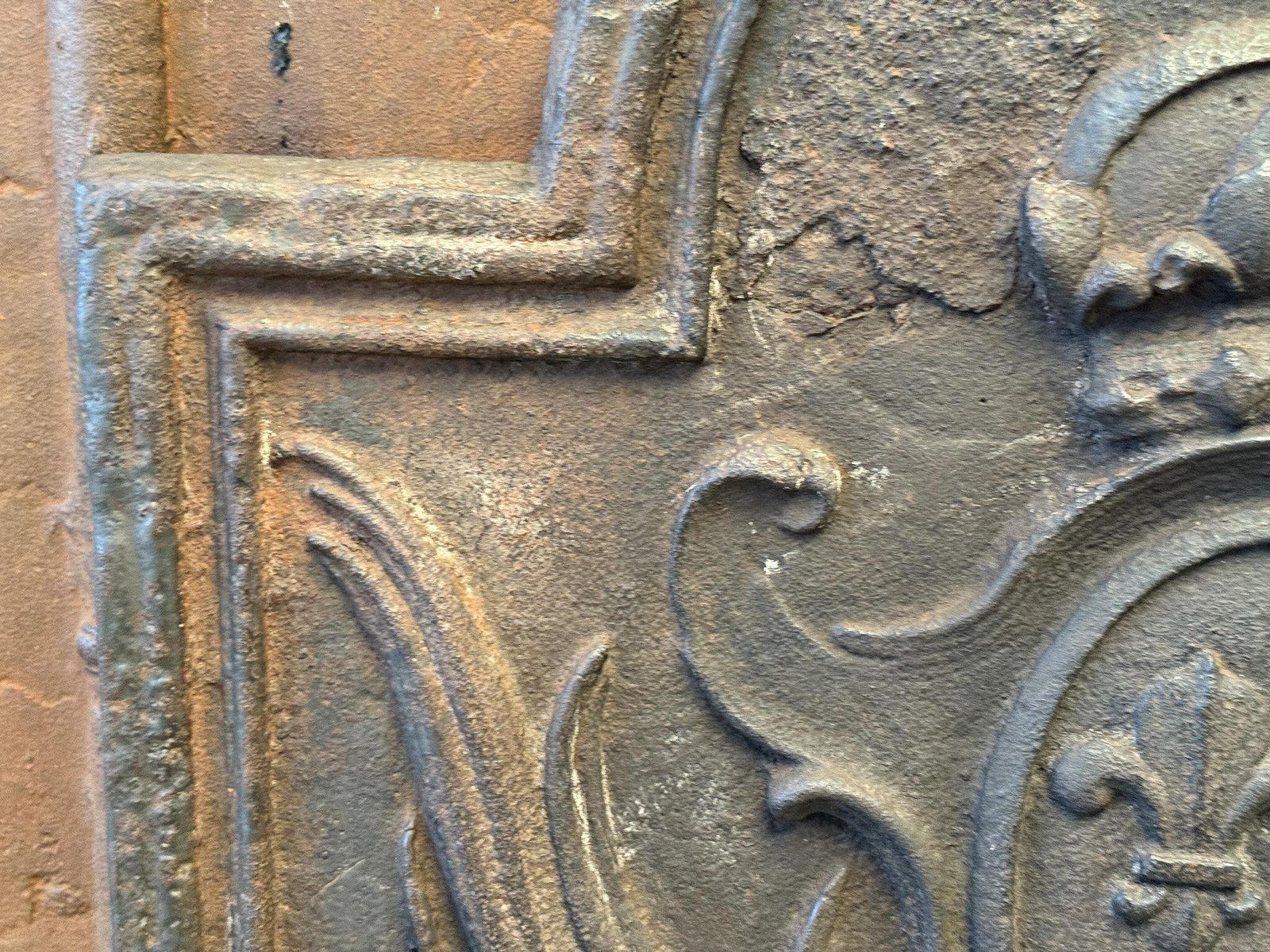 photo furniture 20th Century French 'Arms Of France' Fireback / Backsplash In Louis XV Style