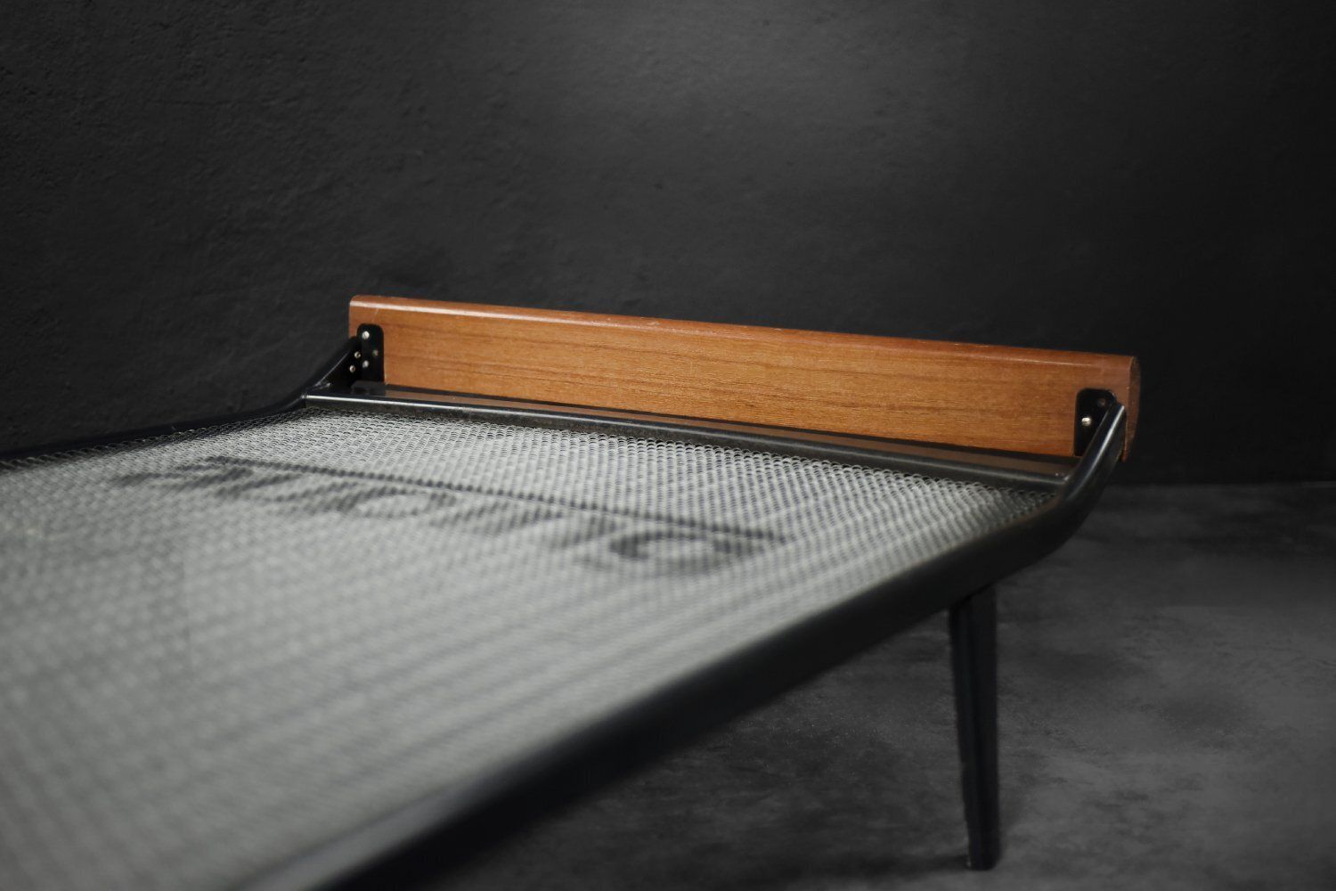 photo for sale Mid Century Modern Dutch Cleopatra Daybed By Dick Cordemeyer For Auping, 1953
